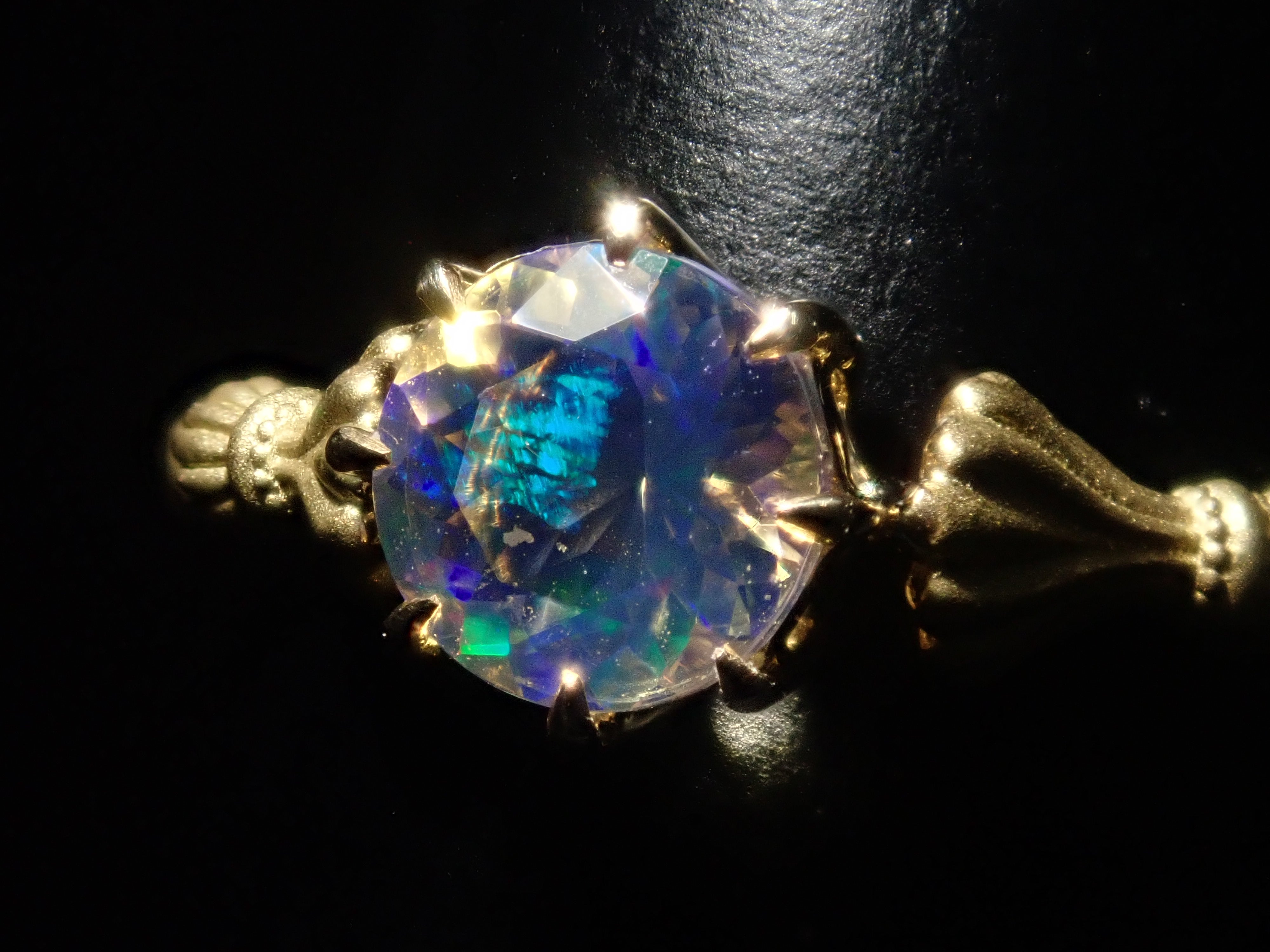 K18YG ウォーターオパール(ファセットカット) 0.358ct リング