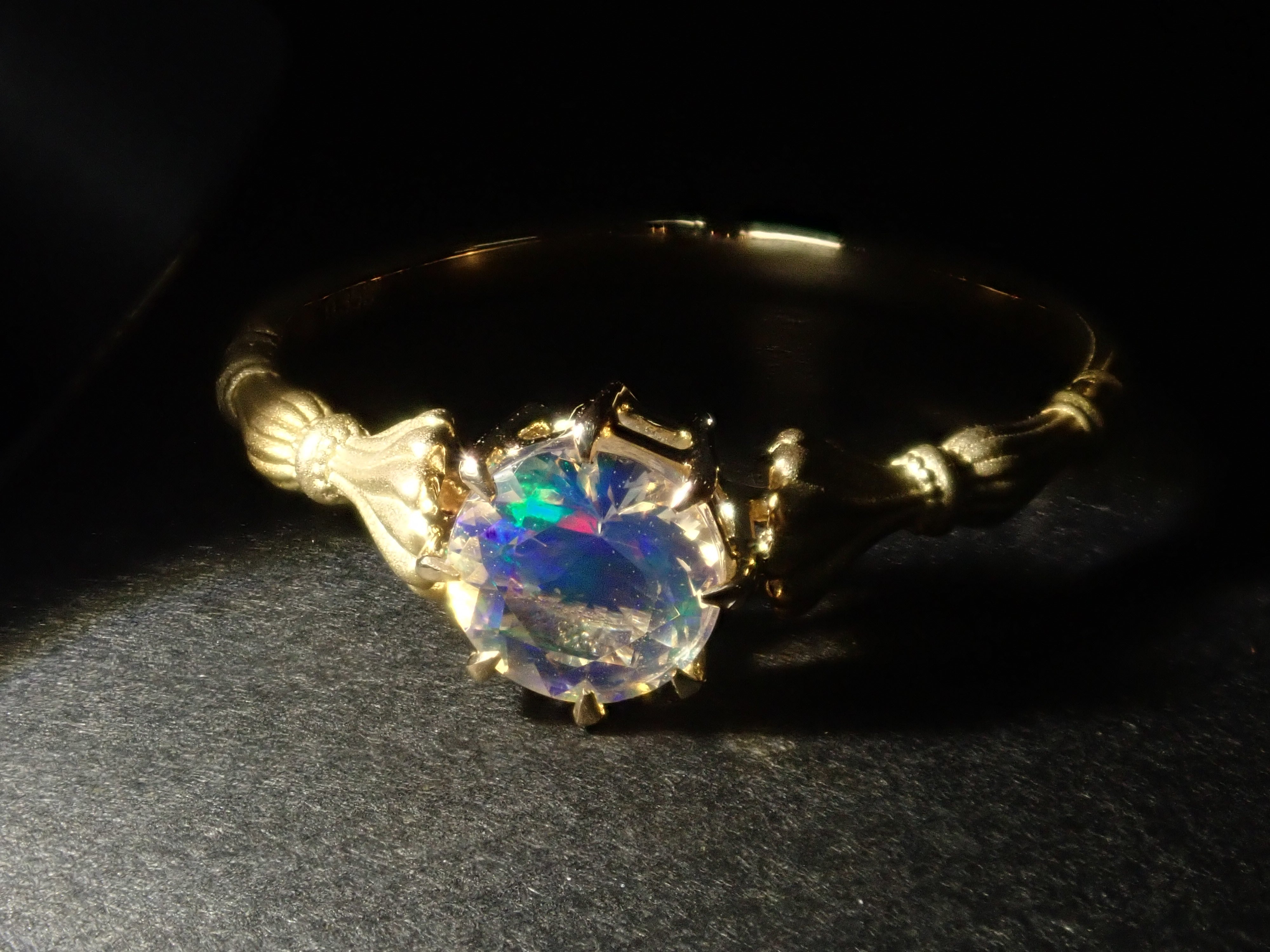 K18YG ウォーターオパール(ファセットカット) 0.358ct リング