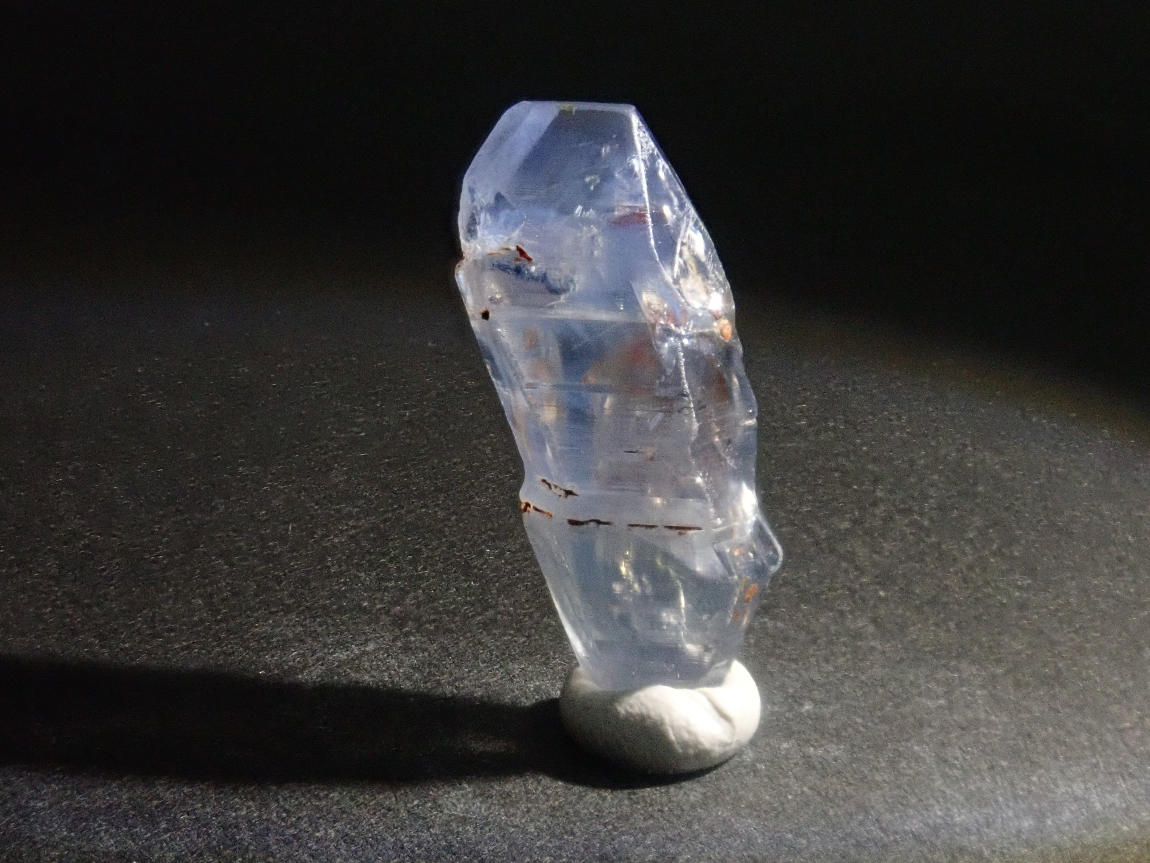 スリランカ産グラスボディ(サファイアクリスタル) 7.134ct原石