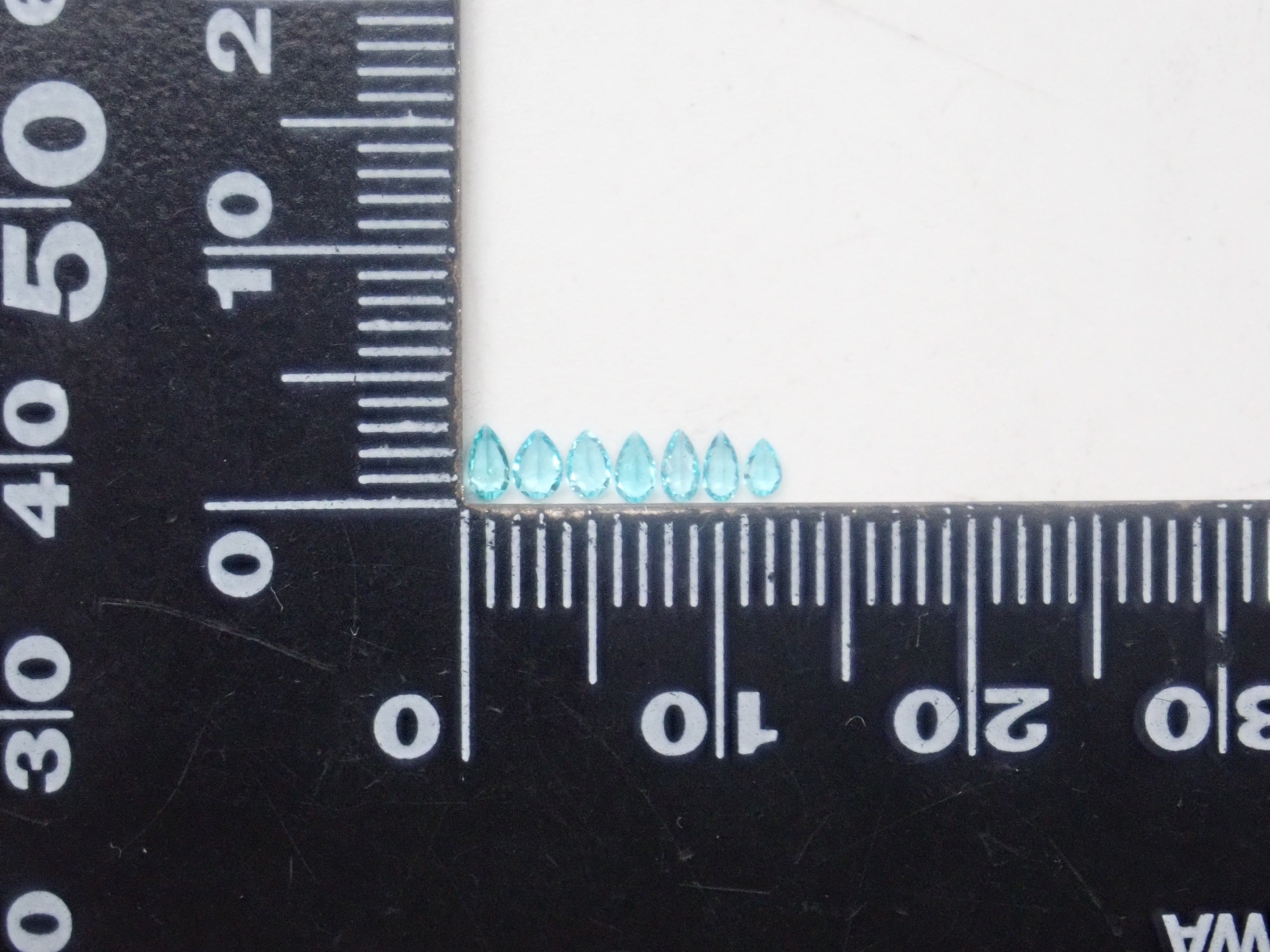 【3月7日晚間10點開賣】限量版(36顆)巴西帕拉伊巴碧璽(巴塔利亞礦)扭蛋💎 原價:¥45,800(含分揀及未加熱原石)【多買有優惠】