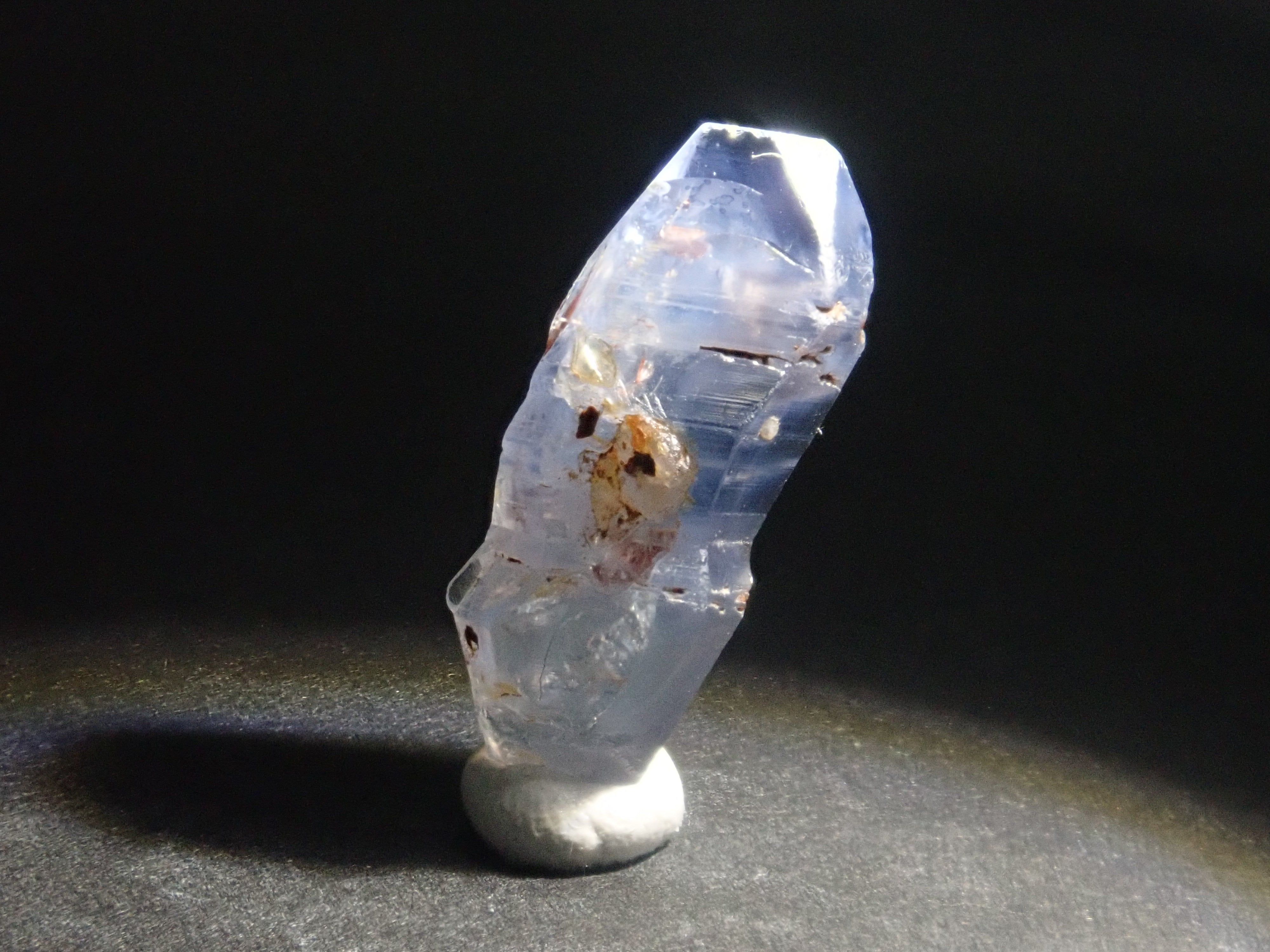 スリランカ産グラスボディ(サファイアクリスタル) 7.134ct原石