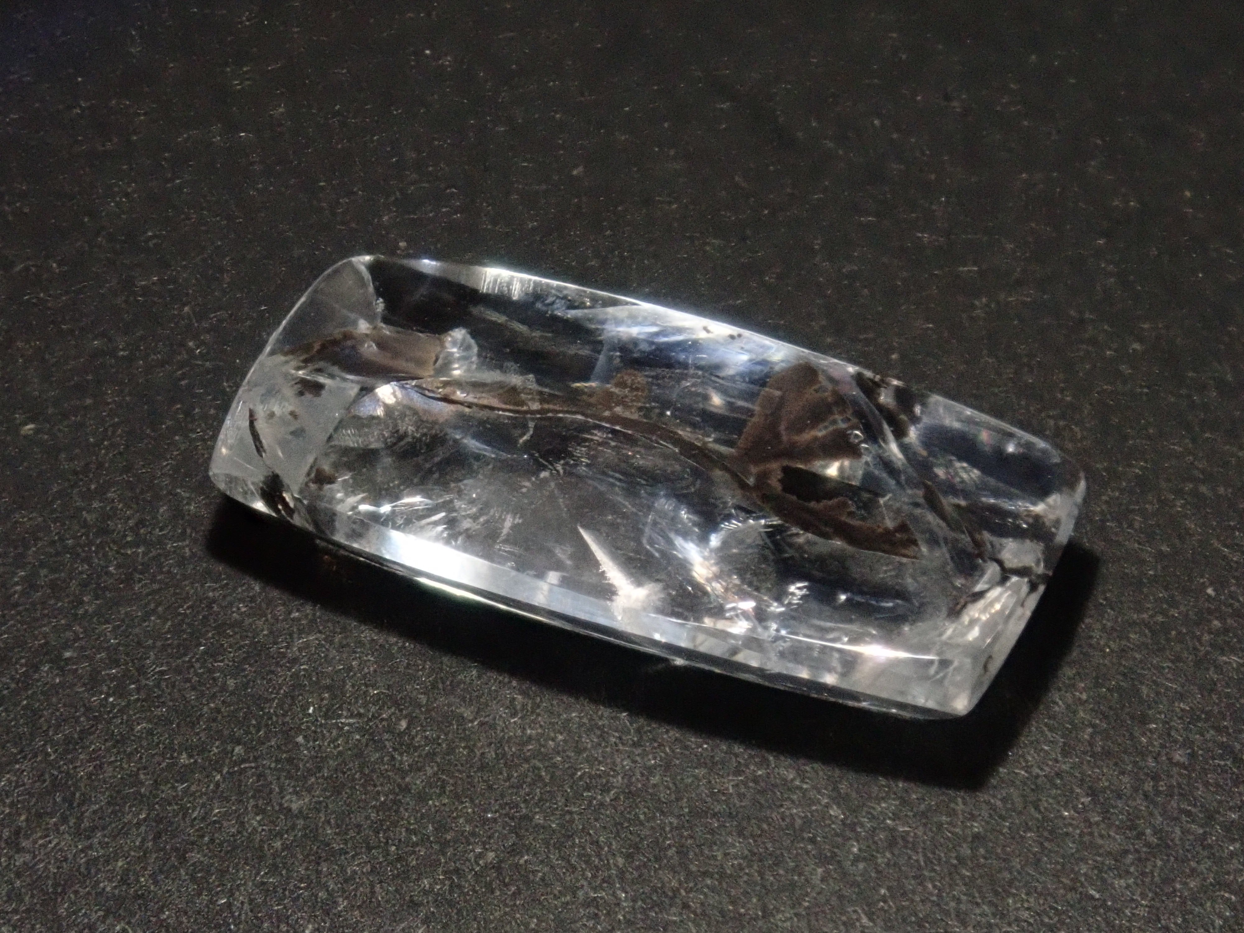 甲州貴石切子plusthree2石(平均18ct)入りデンドリティッククォーツガチャ1石(コッパールチルインクォーツ1石付)《複数購入割引有》