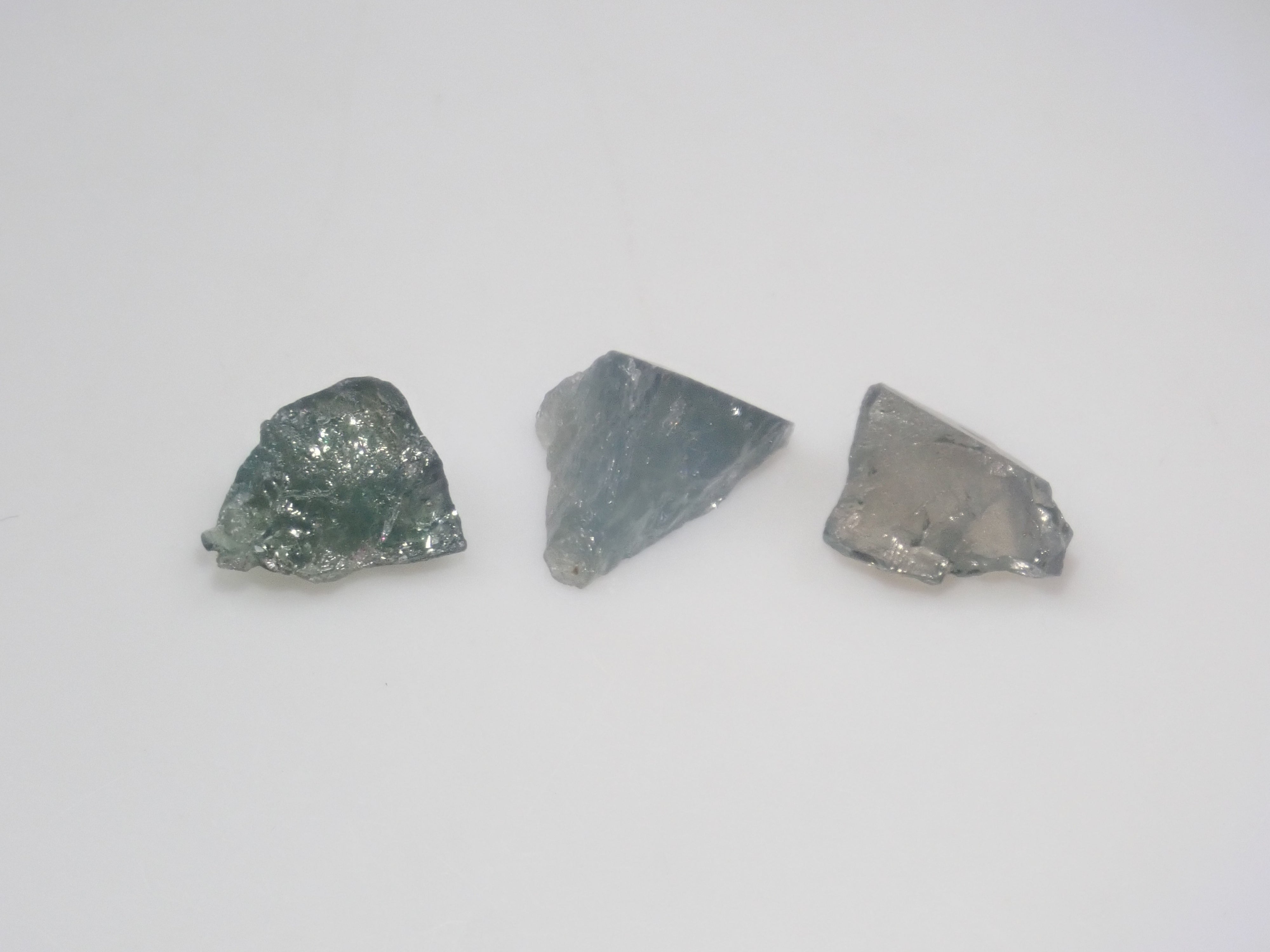 【2月2日晚間10點開始販售】限量20顆寶石:俄羅斯亞歷山大石、金綠寶石雙貓眼石及亞歷山大石扭蛋【多買有優惠】