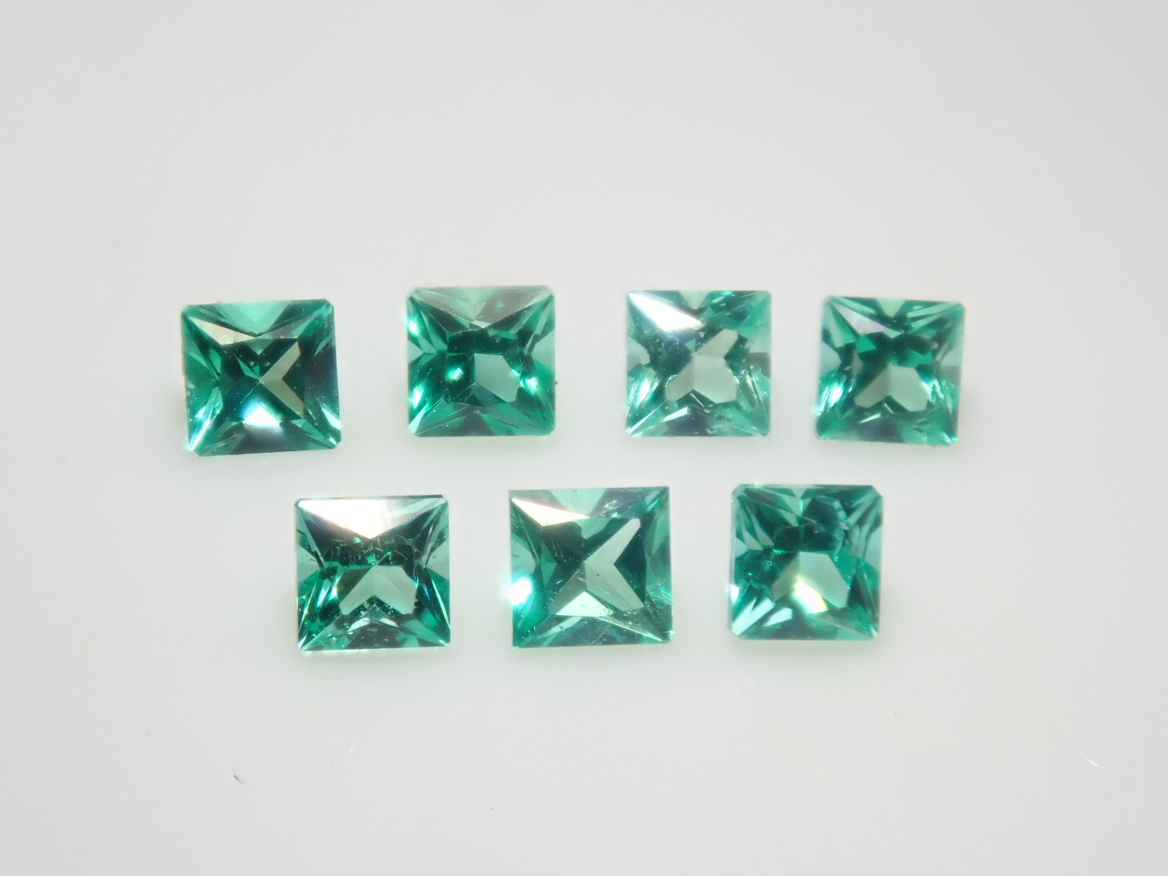 【9/5 22時販売】《限定7石》ロシア産ノンオイルエメラルド1石ルース(1.6-1.7mm,プリンセスカット)《複数購入割引有》