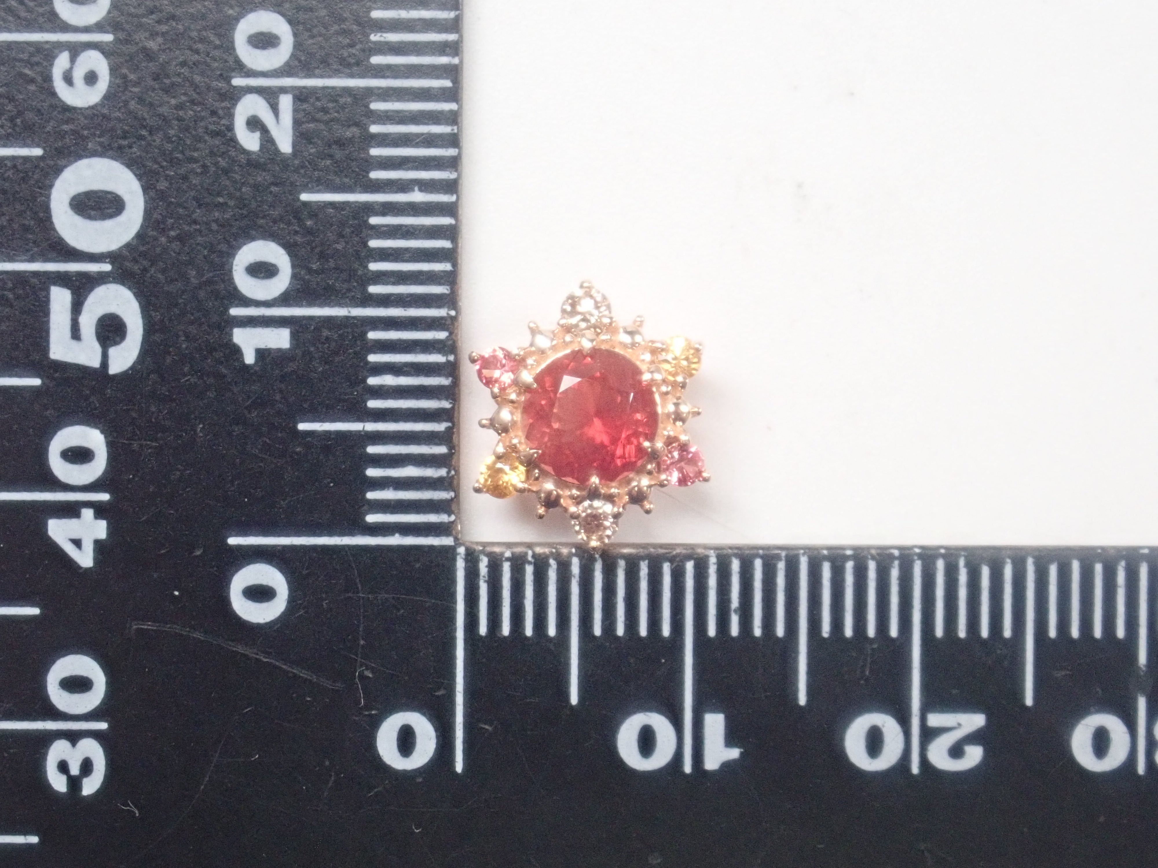 K18YG アメリカ産オレゴンサンストーン 0.676ct ・パパラカラーサファイア・ブラウンダイヤモンド・ペンダントトップ(ネックレストップ)