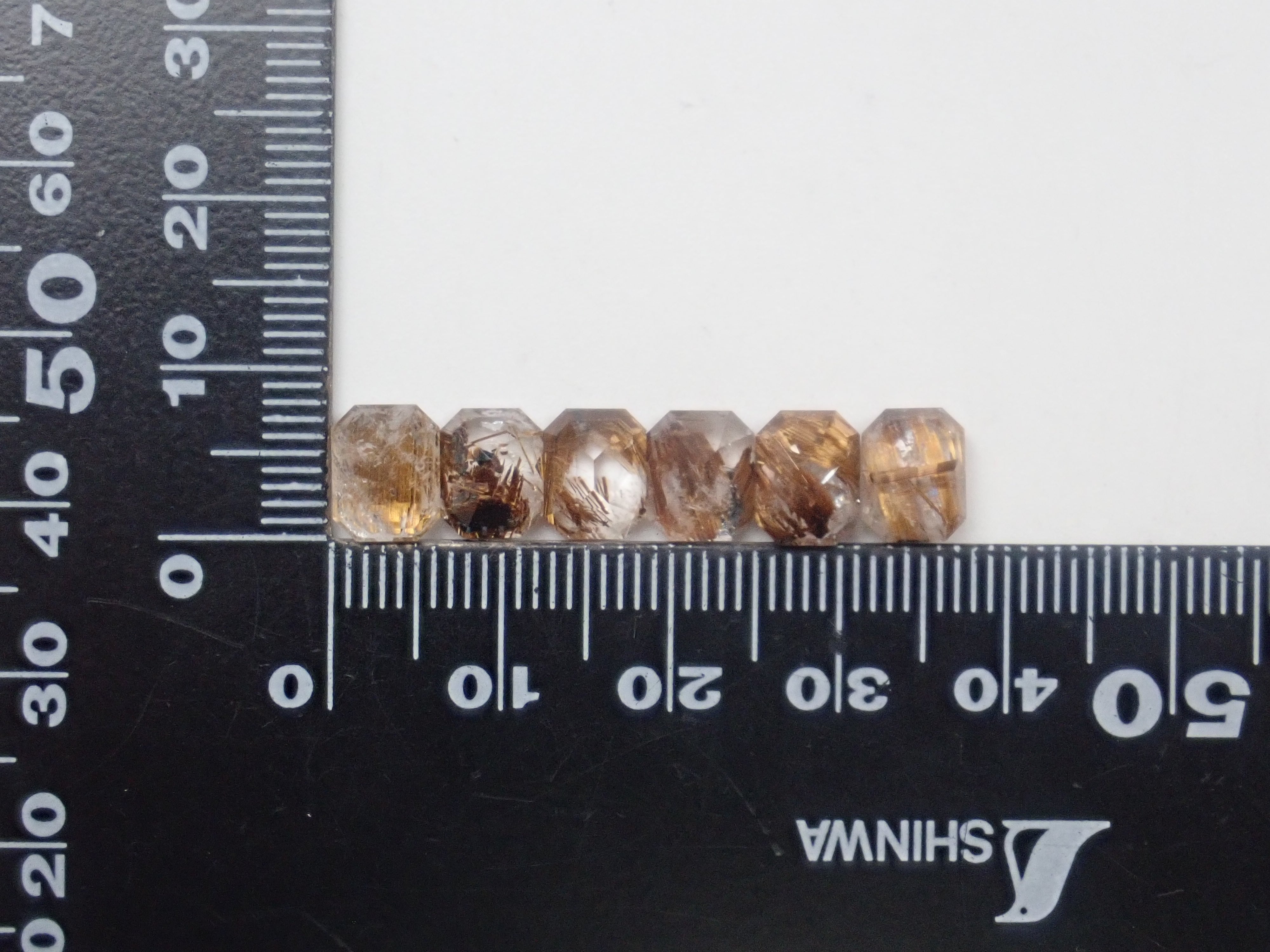甲州貴石切子plusthree2石(平均18ct)入りデンドリティッククォーツガチャ1石(コッパールチルインクォーツ1石付)《複数購入割引有》