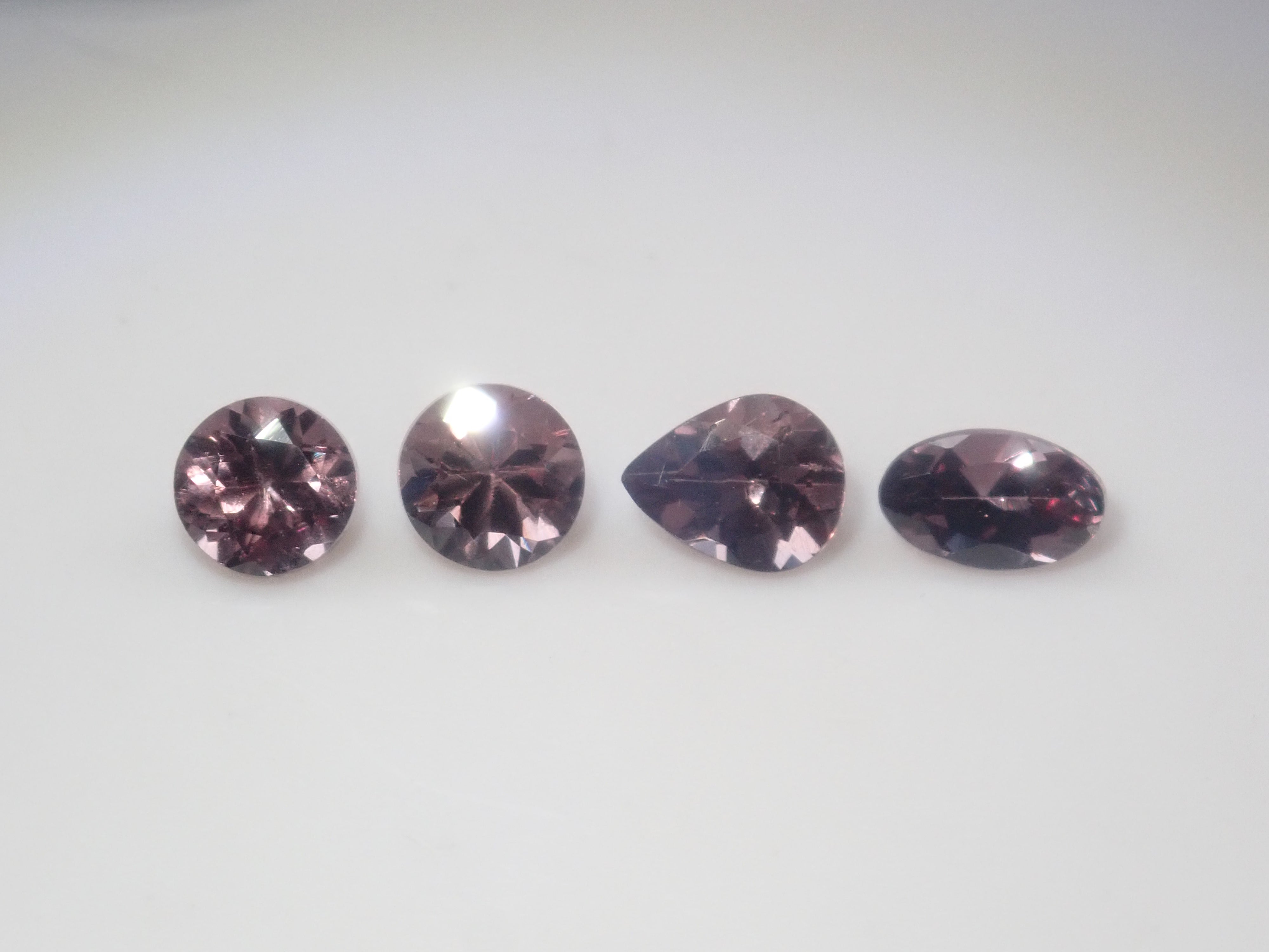 【1/30 22時販売】《限定10石》カラーチェンジ宝石ガチャ💎通常25,800円のミャンマー産カラーチェンジジルコン、ローズカットのアレキサンドライト1石ルース《複数購入割引有》