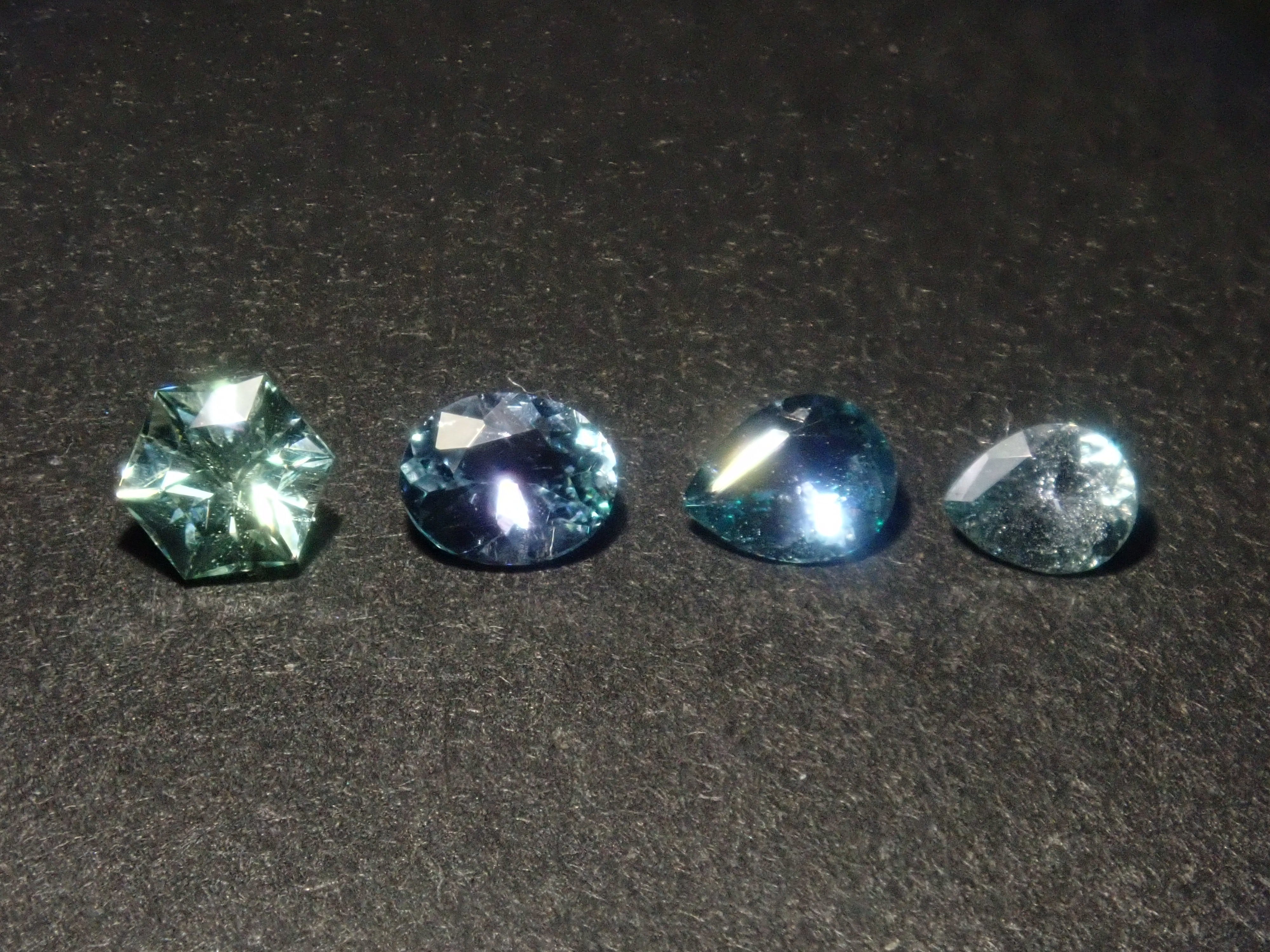 【1/23 22時販売】《限定13石》レアストーンガチャ💎通常39,800円のジンバブエ産ユークレース・シンシャ・レッドベリル・コーネルピン・ベニトアイト・クリノゾイサイトなど《複数購入割引有》