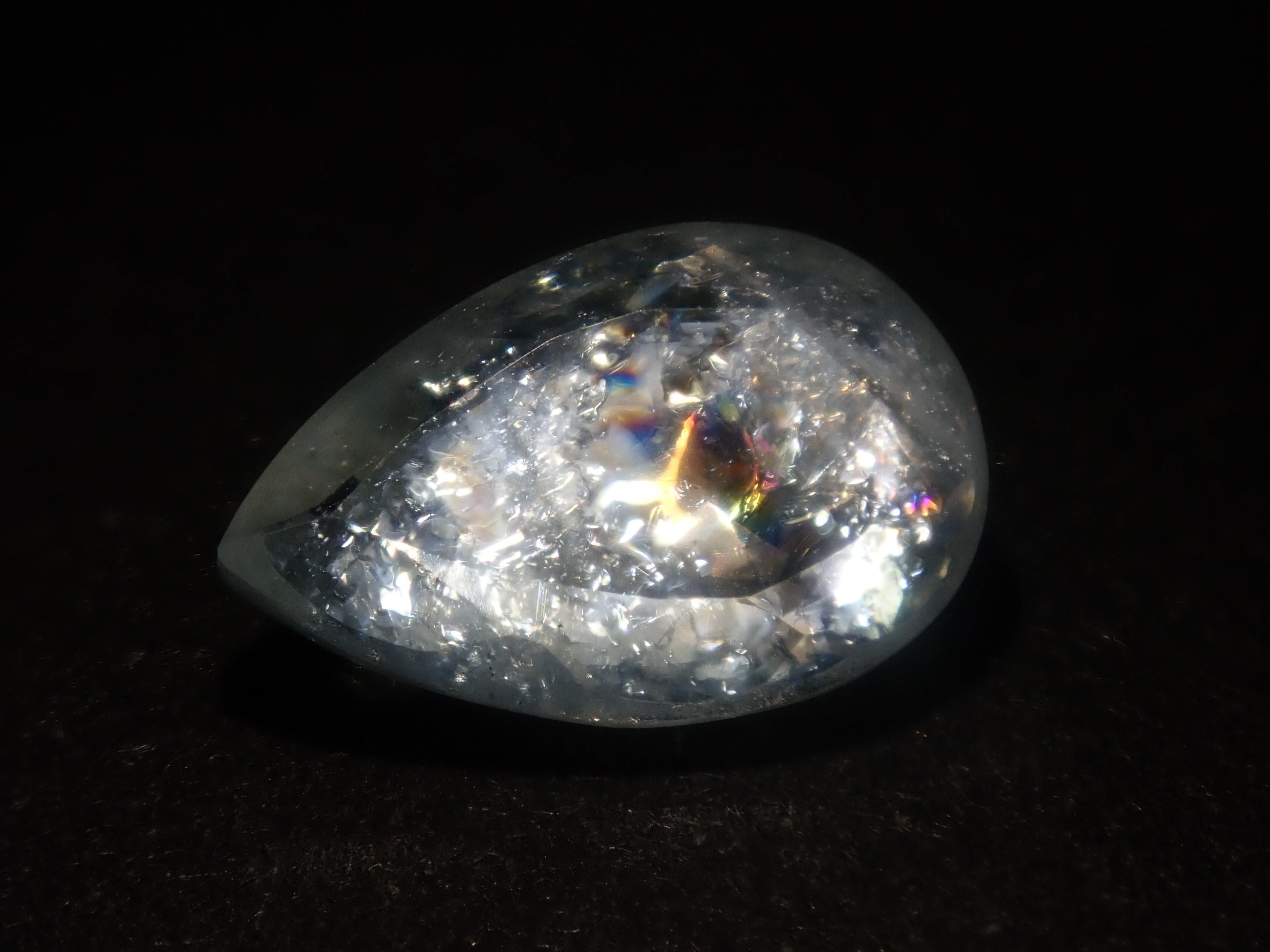 【8/30 22時販売】《限定8石》ブラジル産レインボーアクアマリン1石ルース(平均0.9ct,ペアシェイプカット)《複数購入割引有》