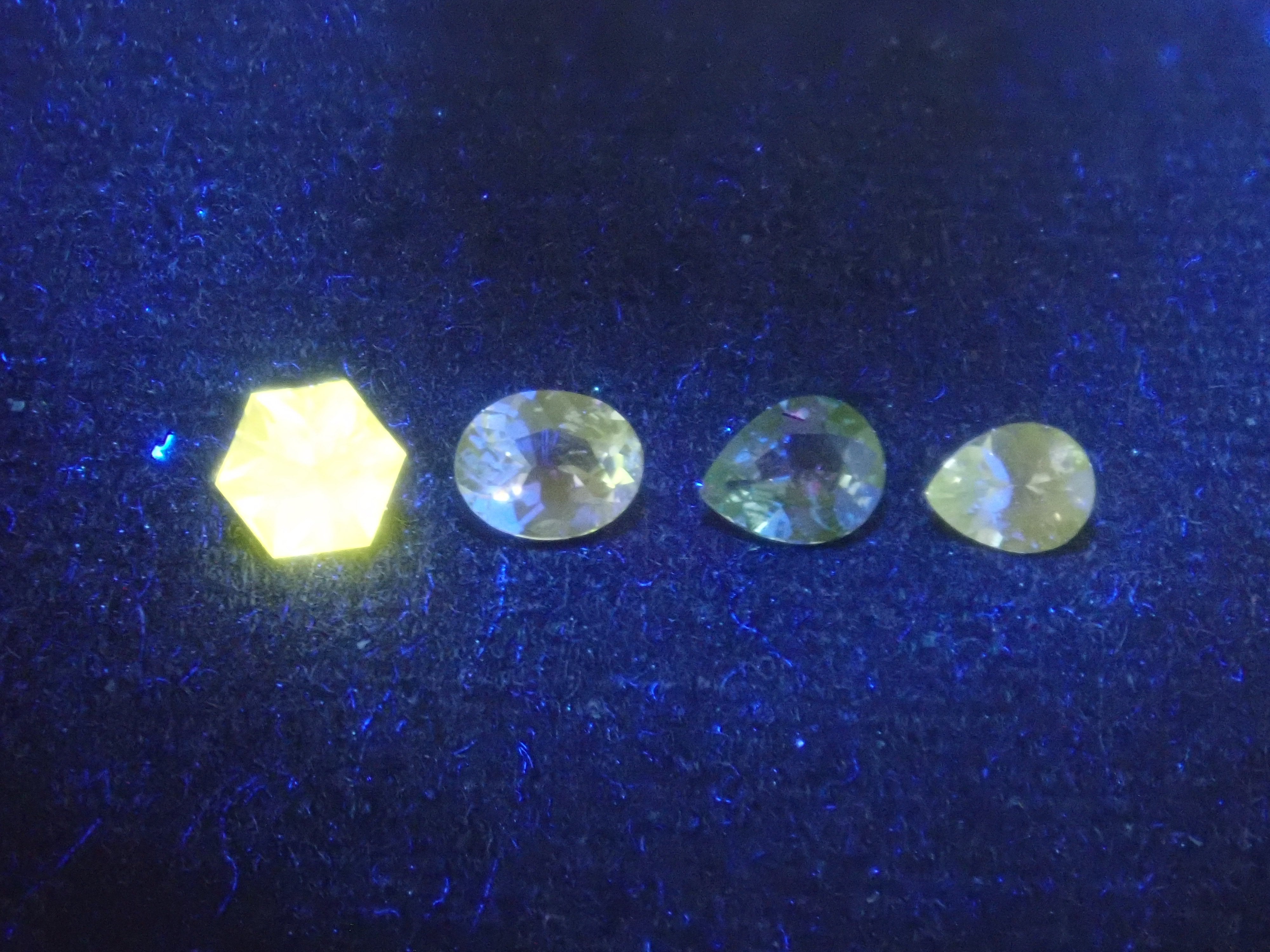 【1/23 22時販売】《限定13石》レアストーンガチャ💎通常39,800円のジンバブエ産ユークレース・シンシャ・レッドベリル・コーネルピン・ベニトアイト・クリノゾイサイトなど《複数購入割引有》