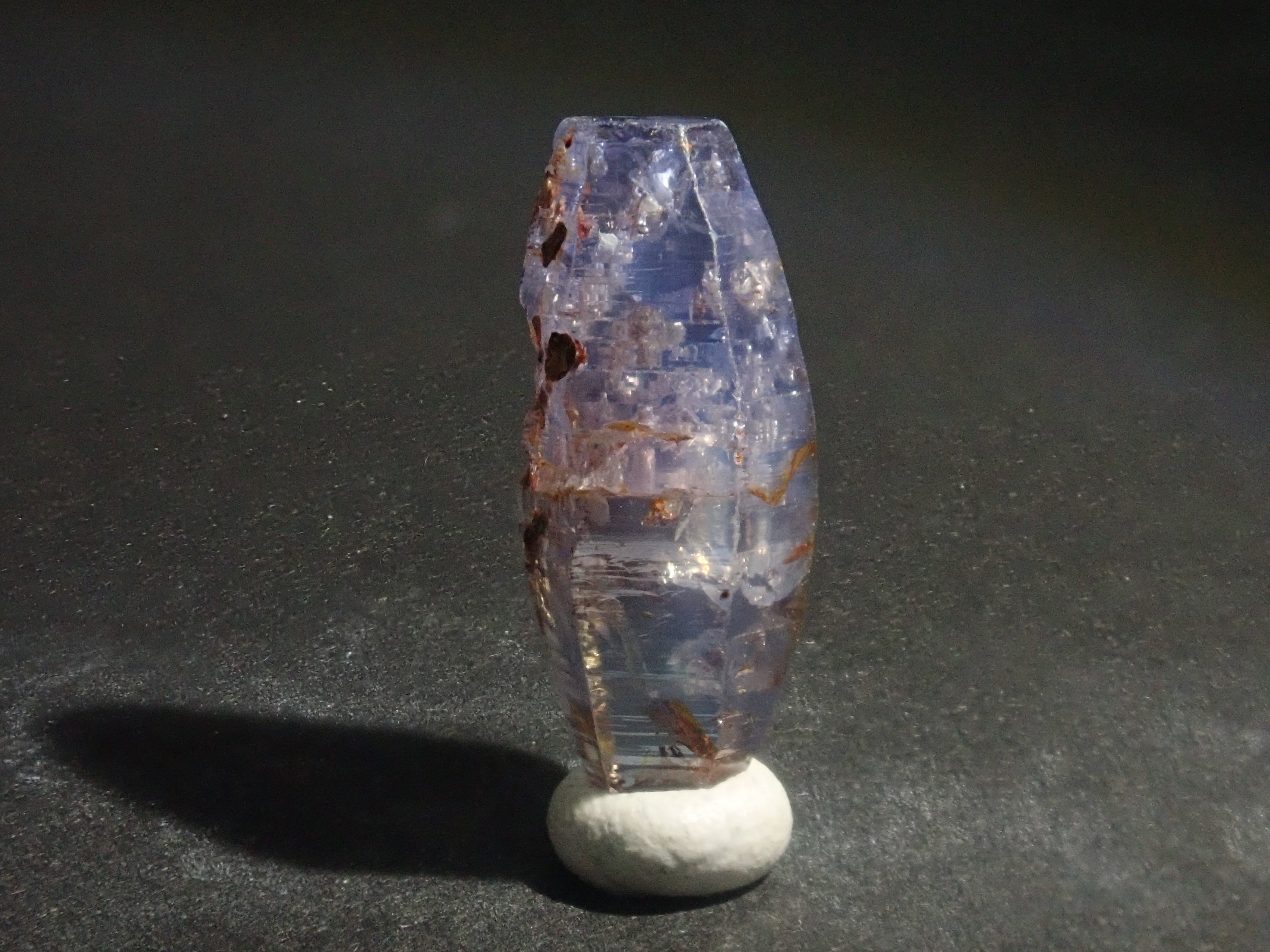 スリランカ産グラスボディ(サファイアクリスタル) 6.612ct原石