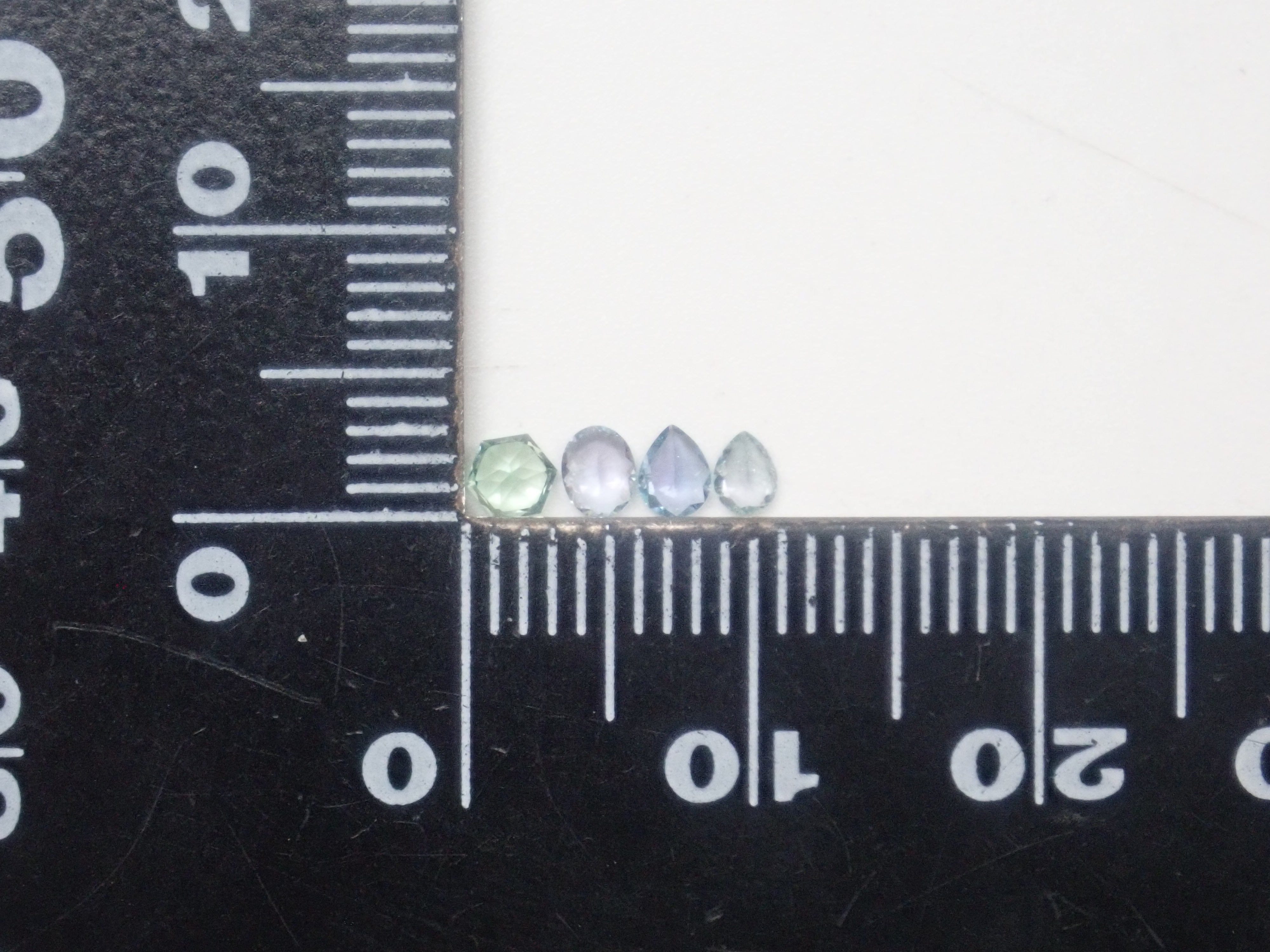 【1/23 22時販売】《限定13石》レアストーンガチャ💎通常39,800円のジンバブエ産ユークレース・シンシャ・レッドベリル・コーネルピン・ベニトアイト・クリノゾイサイトなど《複数購入割引有》