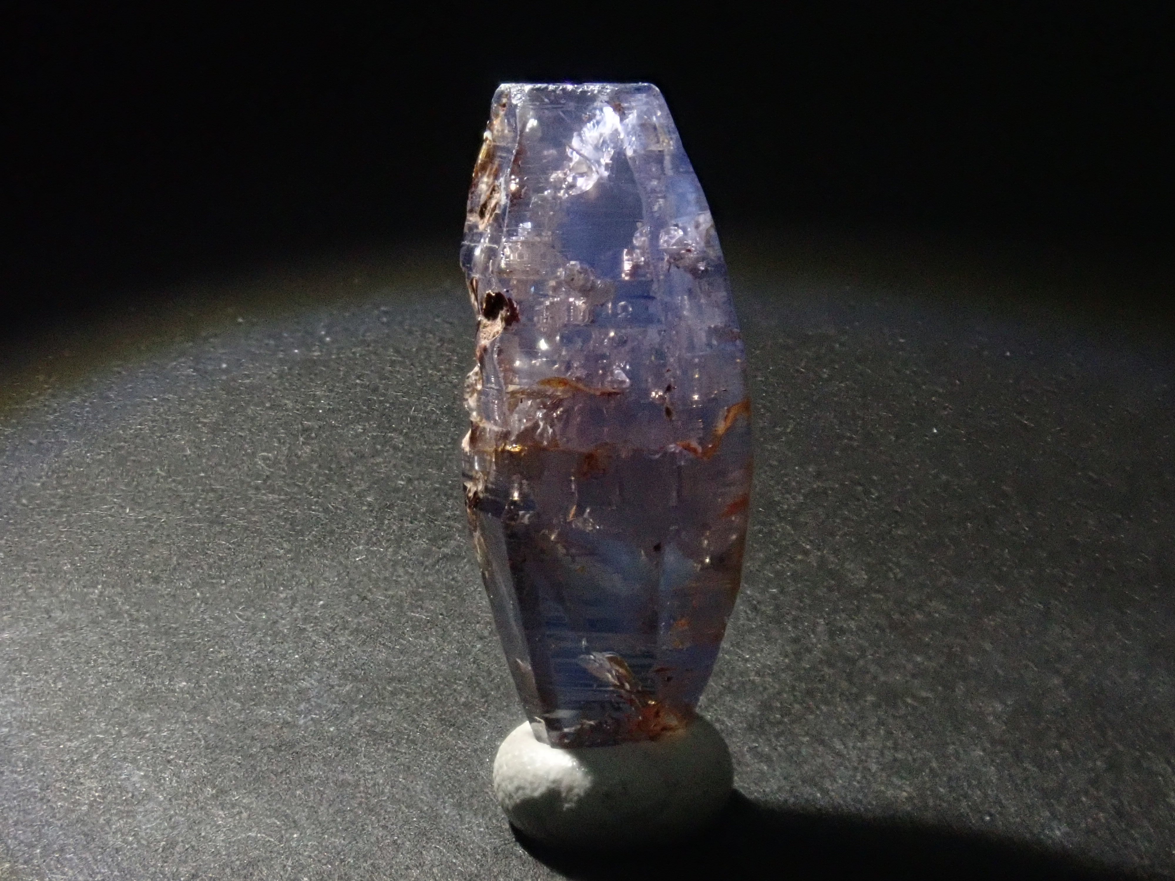 スリランカ産グラスボディ(サファイアクリスタル) 6.612ct原石