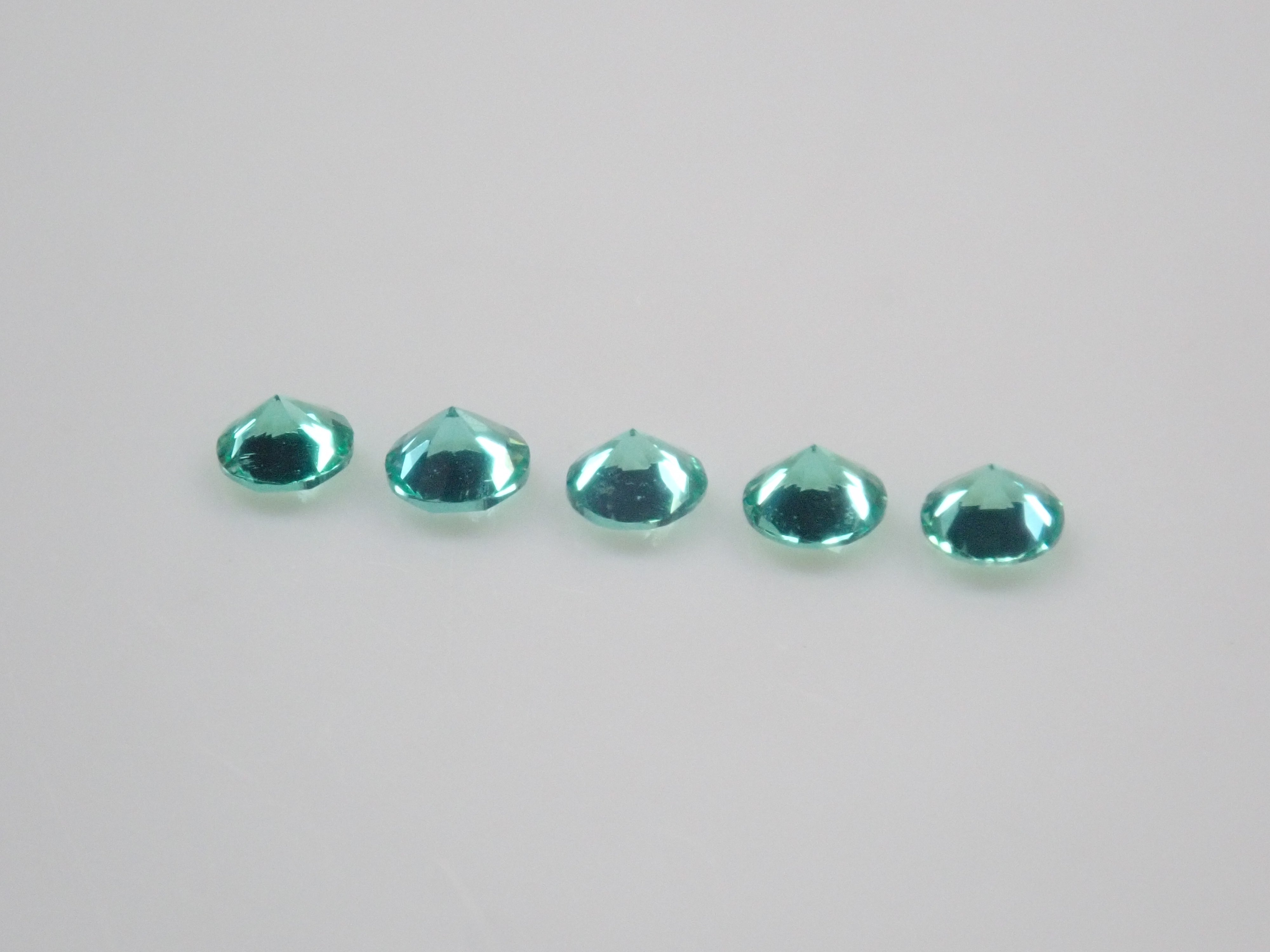 【9/5 22時販売】《限定5石》ロシア産ノンオイルエメラルド1石ルース(2.2mm,ラウンドカット)《複数購入割引有》