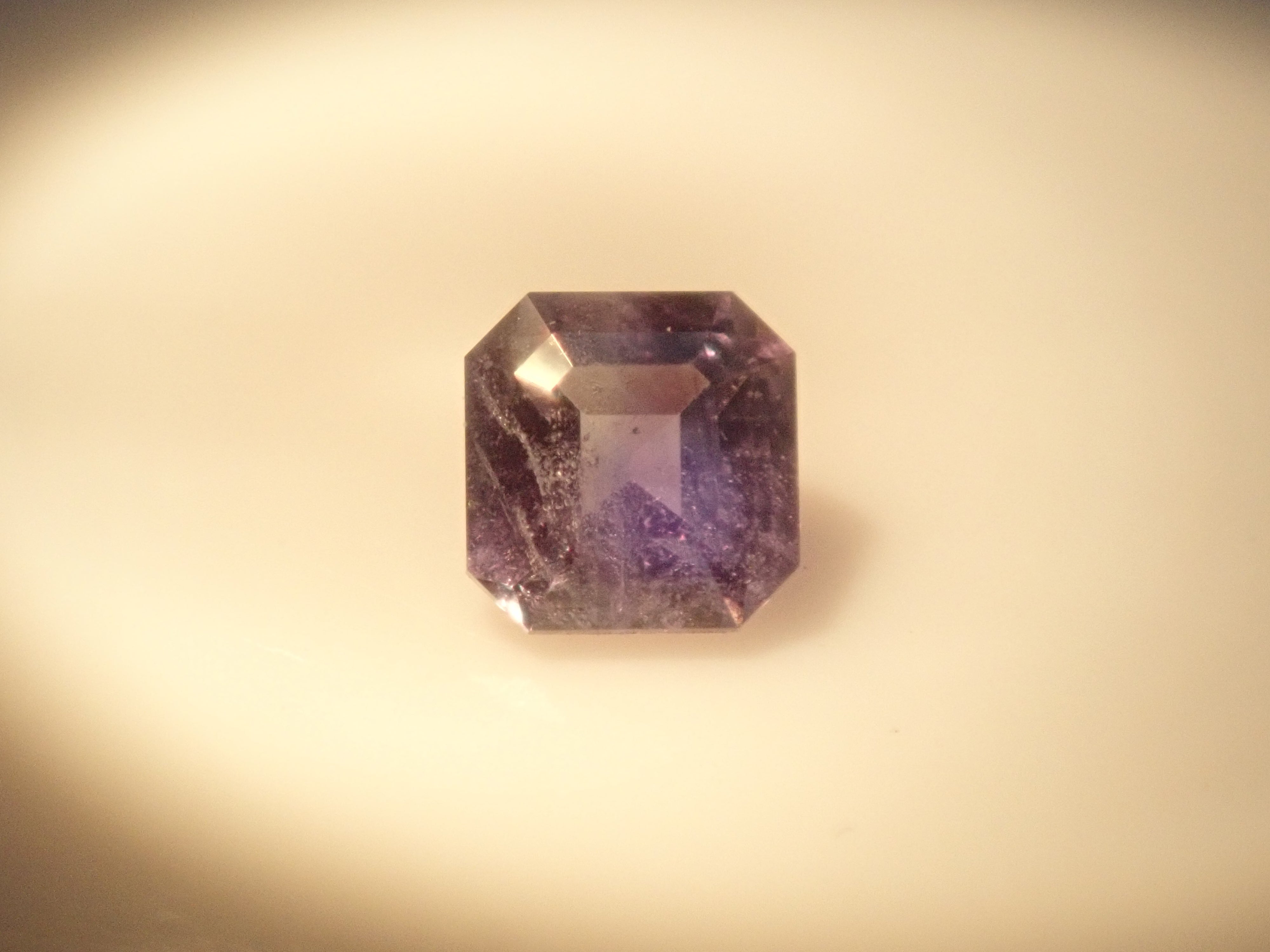 【2月2日晚間10點開始販售】限量20顆寶石:俄羅斯亞歷山大石、金綠寶石雙貓眼石及亞歷山大石扭蛋【多買有優惠】