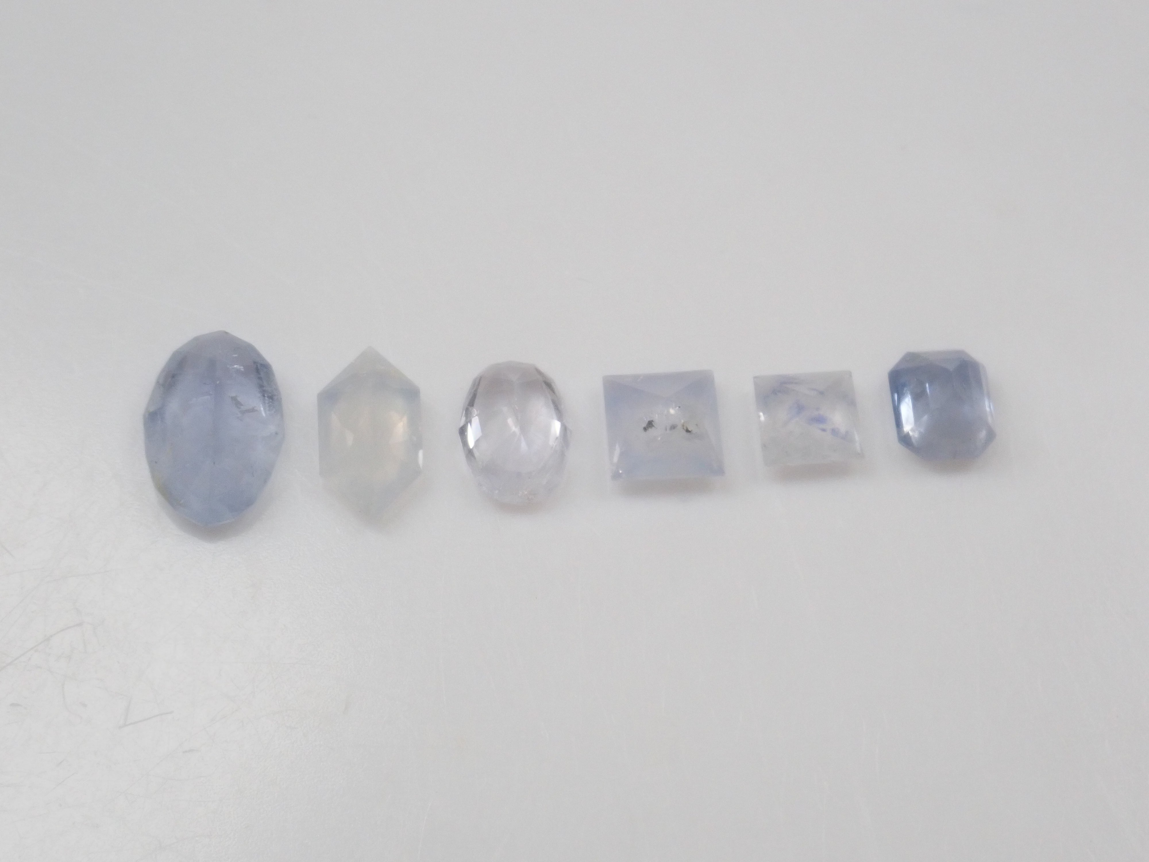【9/6 22時販売】《限定6石》スリランカ産非加熱サファイア1石ルース(平均0.77ct)《複数購入割引有》