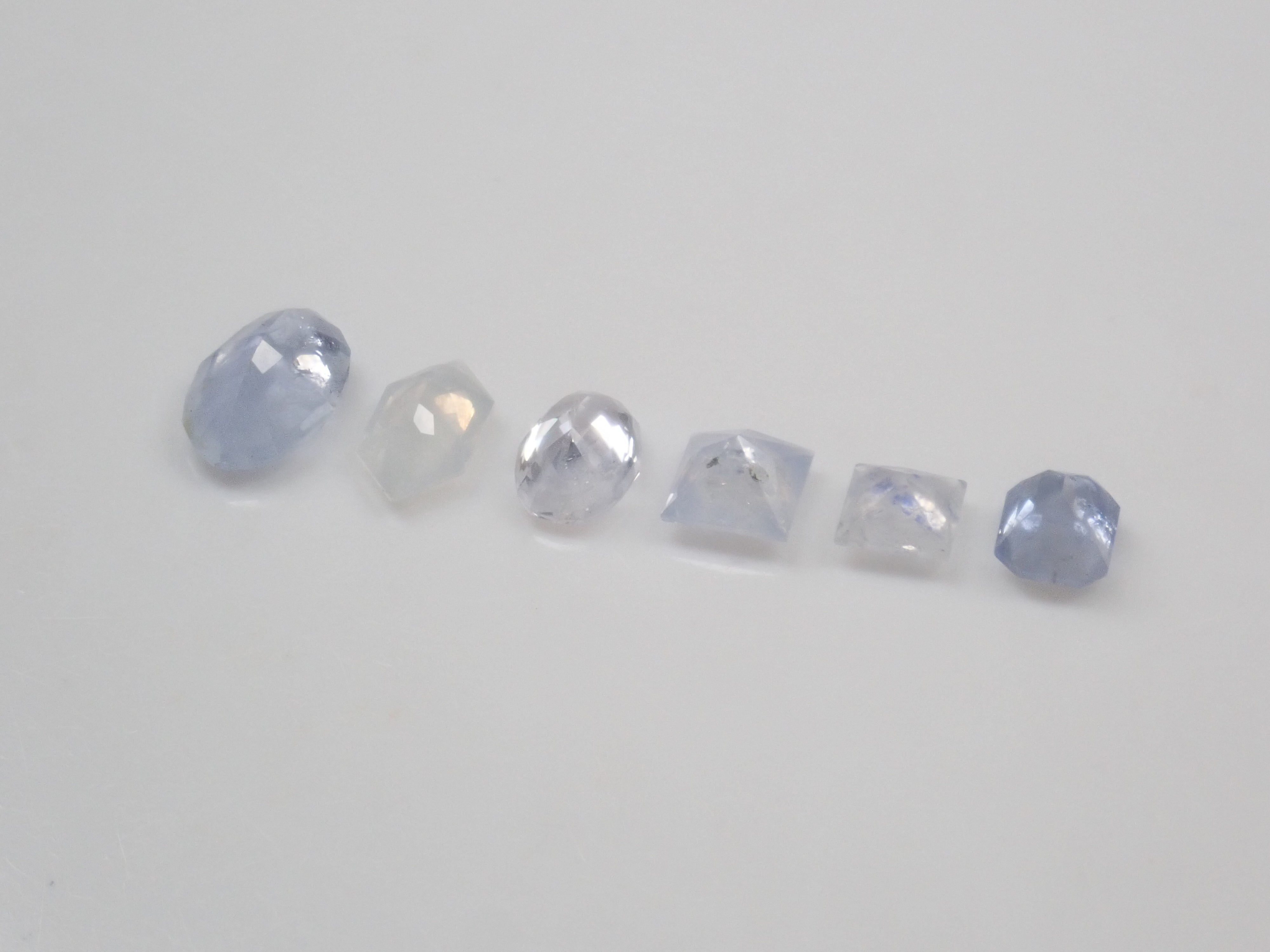 【9/6 22時販売】《限定6石》スリランカ産非加熱サファイア1石ルース(平均0.77ct)《複数購入割引有》