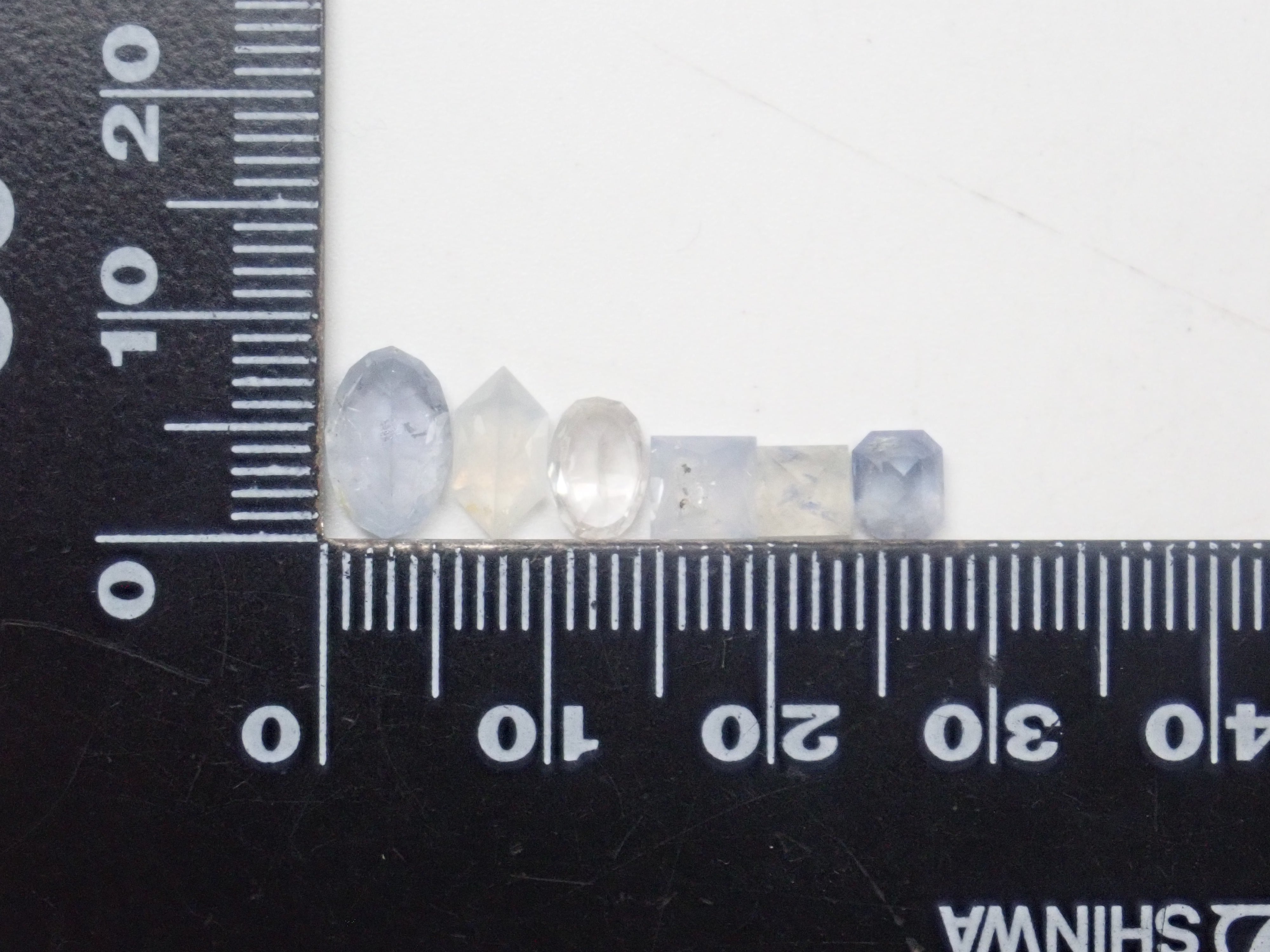 【9/6 22時販売】《限定6石》スリランカ産非加熱サファイア1石ルース(平均0.77ct)《複数購入割引有》