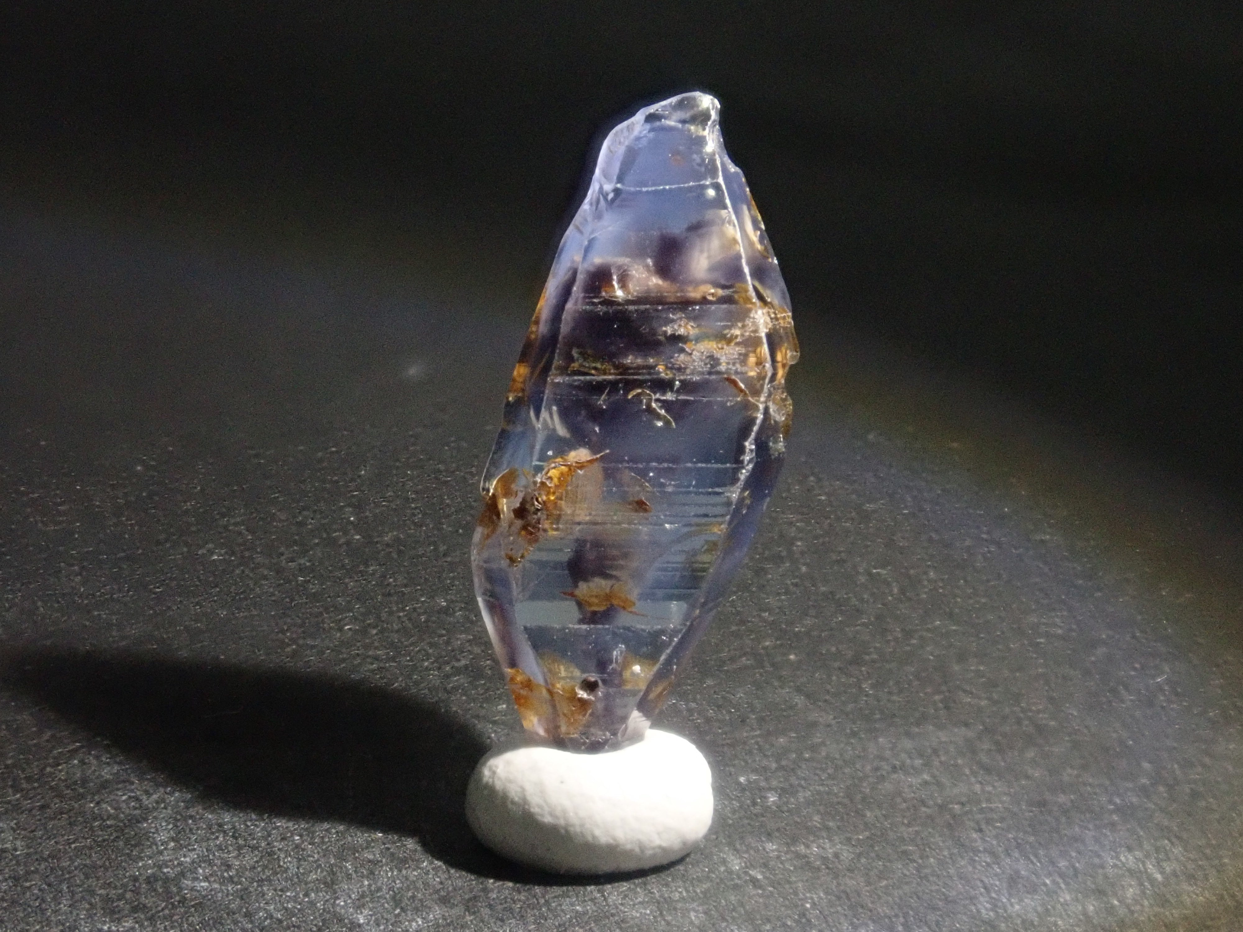 スリランカ産グラスボディ(サファイアクリスタル) 4.150ct原石