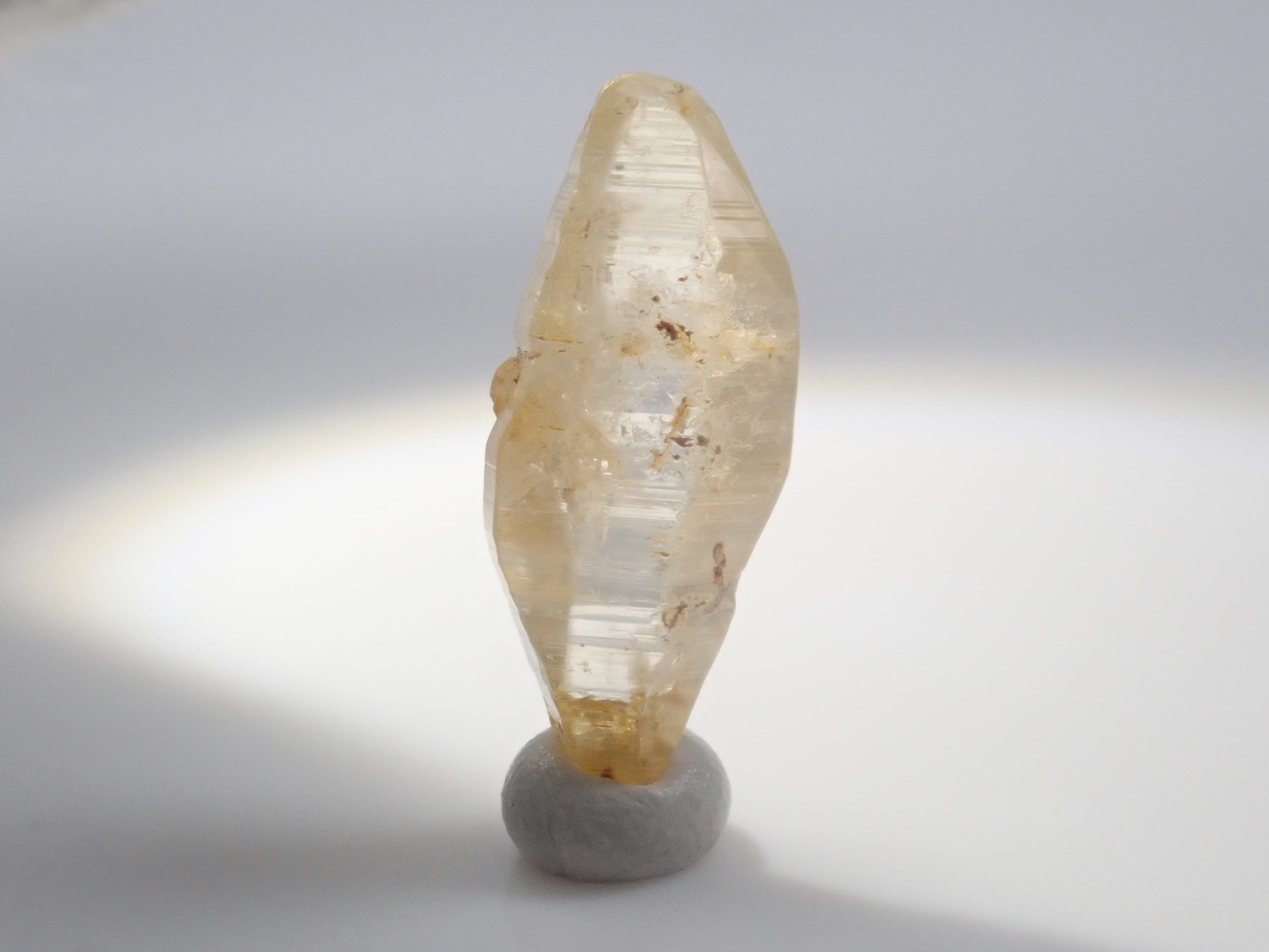 スリランカ産グラスボディ(サファイアクリスタル) 5.355ct原石