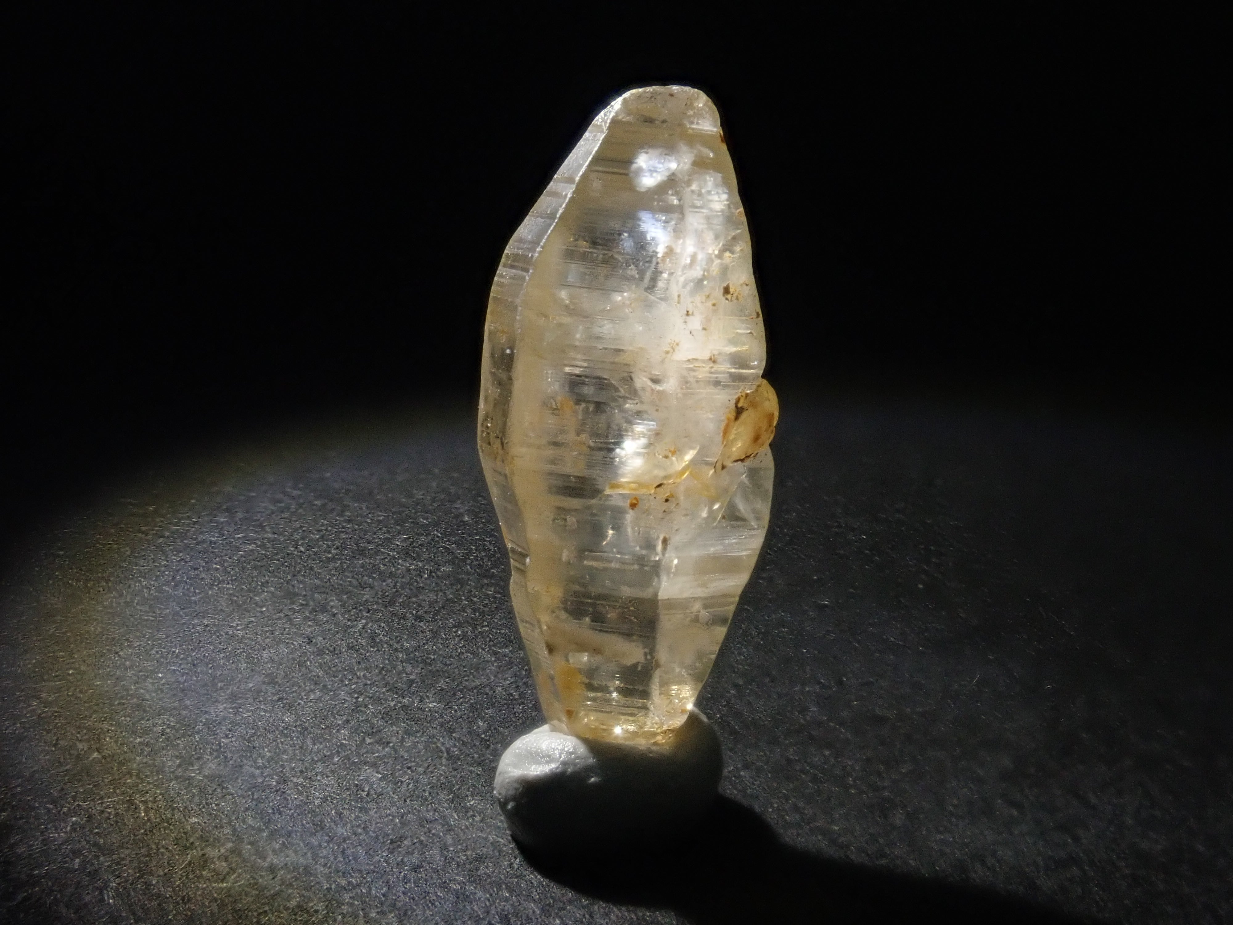 スリランカ産グラスボディ(サファイアクリスタル) 5.355ct原石