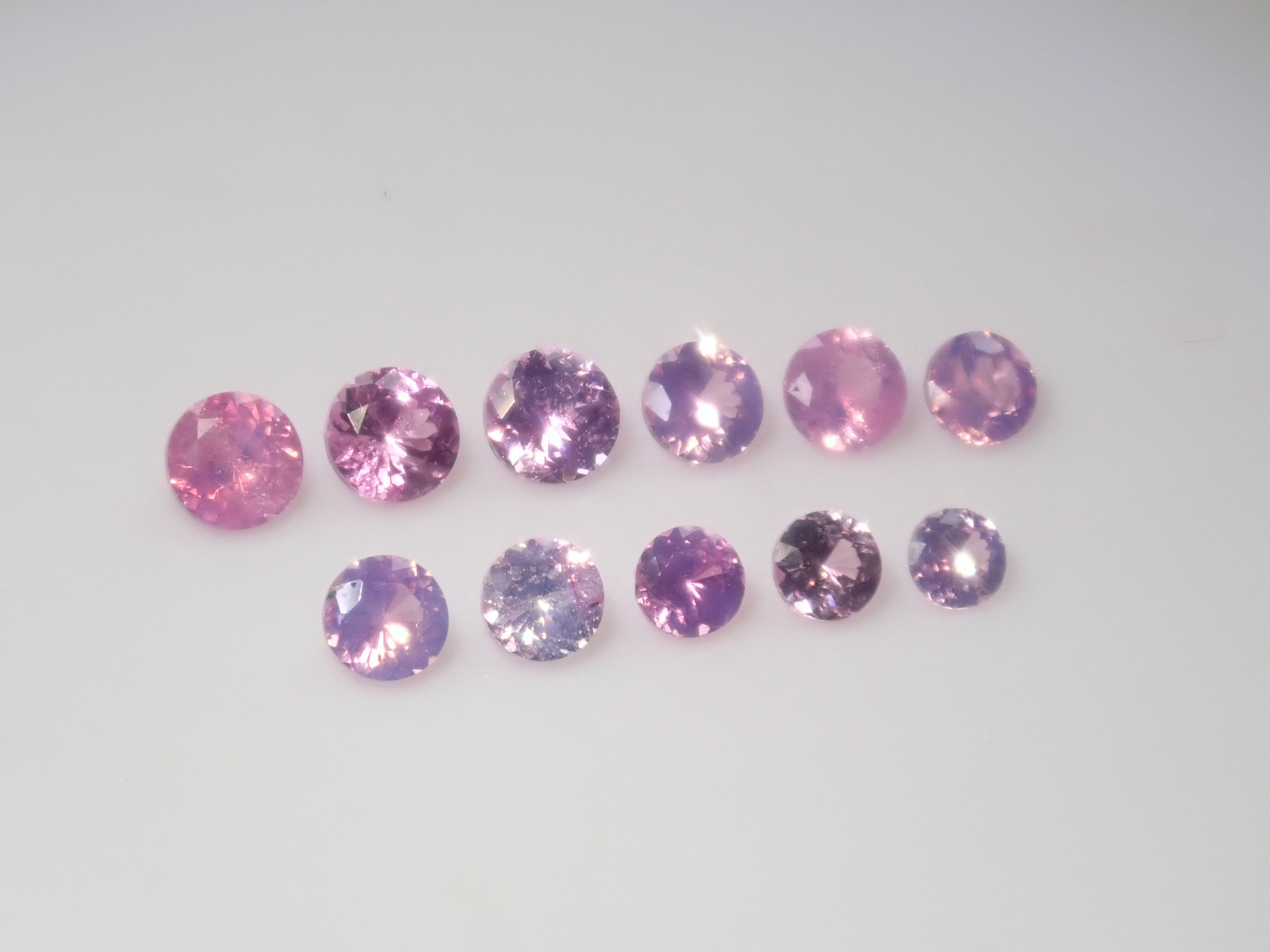 【9/15 22時販売】《限定11石》ベトナム産シルキーピンクサファイア1石ルース(2.0-2.5mm,インクル多め)《複数購入割引有》