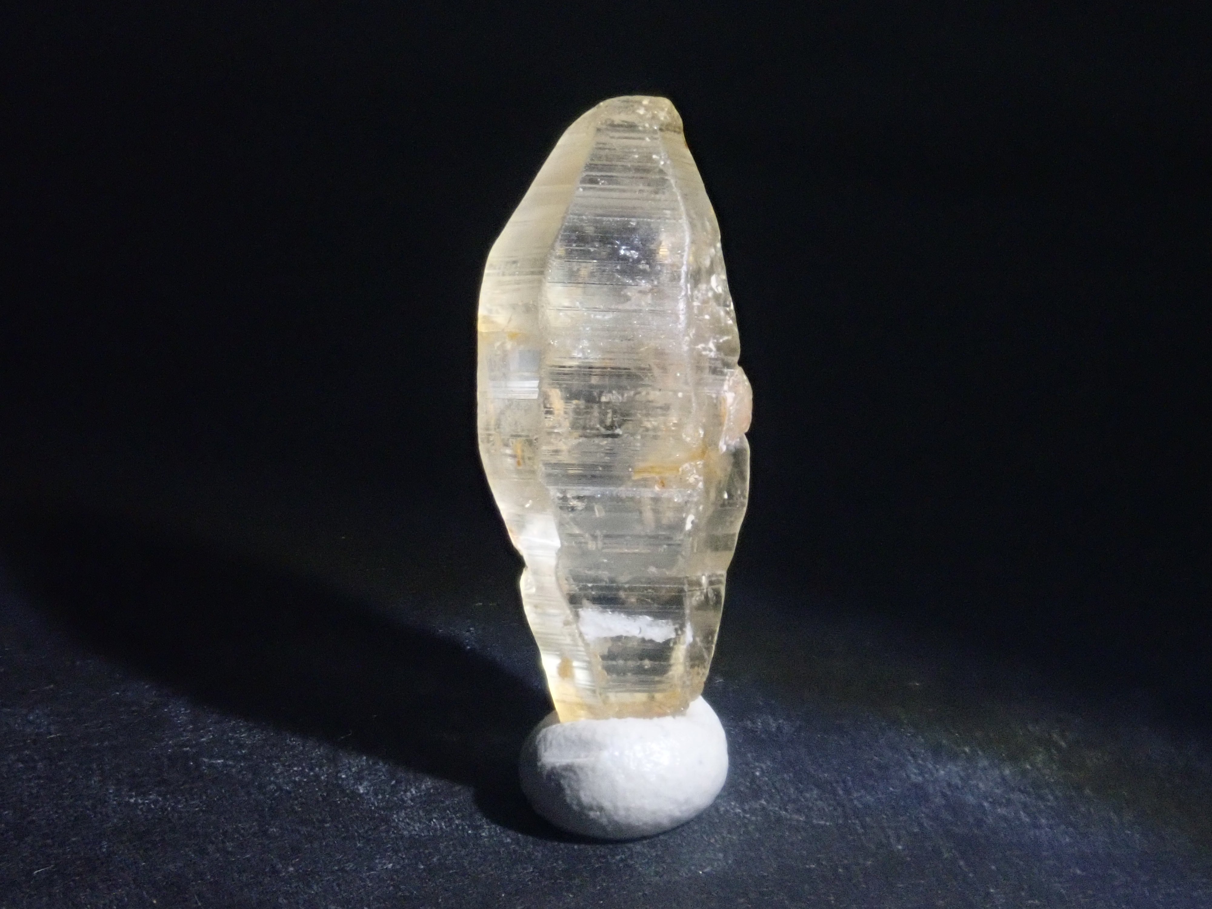 スリランカ産グラスボディ(サファイアクリスタル) 5.355ct原石