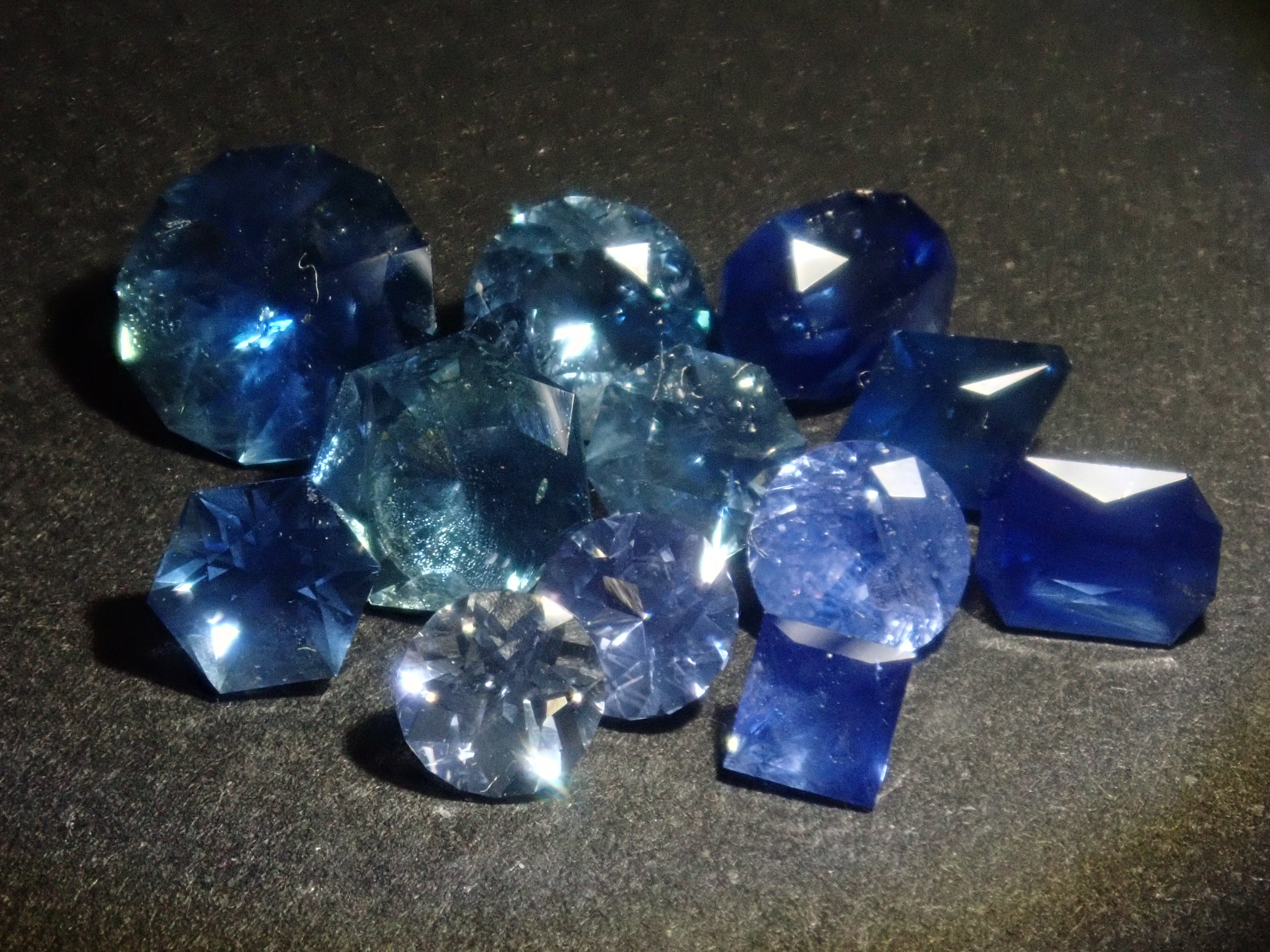 【1/24 22時販売】《限定16石》コーンフラワーブルーAIGS鑑別書付き、ロイヤルブルーサファイア鑑別書付きが当たる(さらに通常5,980円の美しいイエローサファイアのおまけ付き)💎ブルーサファイアガチャ《複数購入割引有》