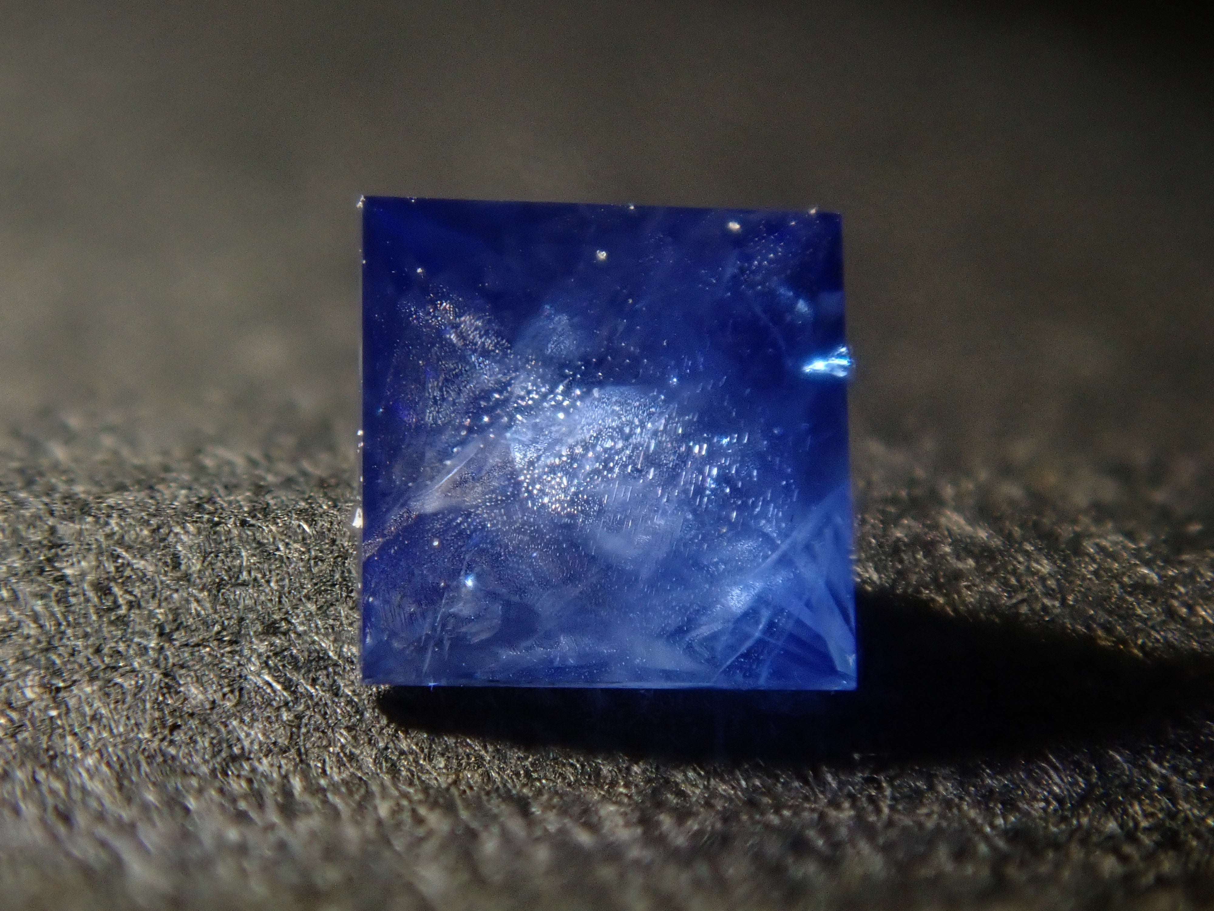 【1/24 22時販売】《限定16石》コーンフラワーブルーAIGS鑑別書付き、ロイヤルブルーサファイア鑑別書付きが当たる(さらに通常5,980円の美しいイエローサファイアのおまけ付き)💎ブルーサファイアガチャ《複数購入割引有》