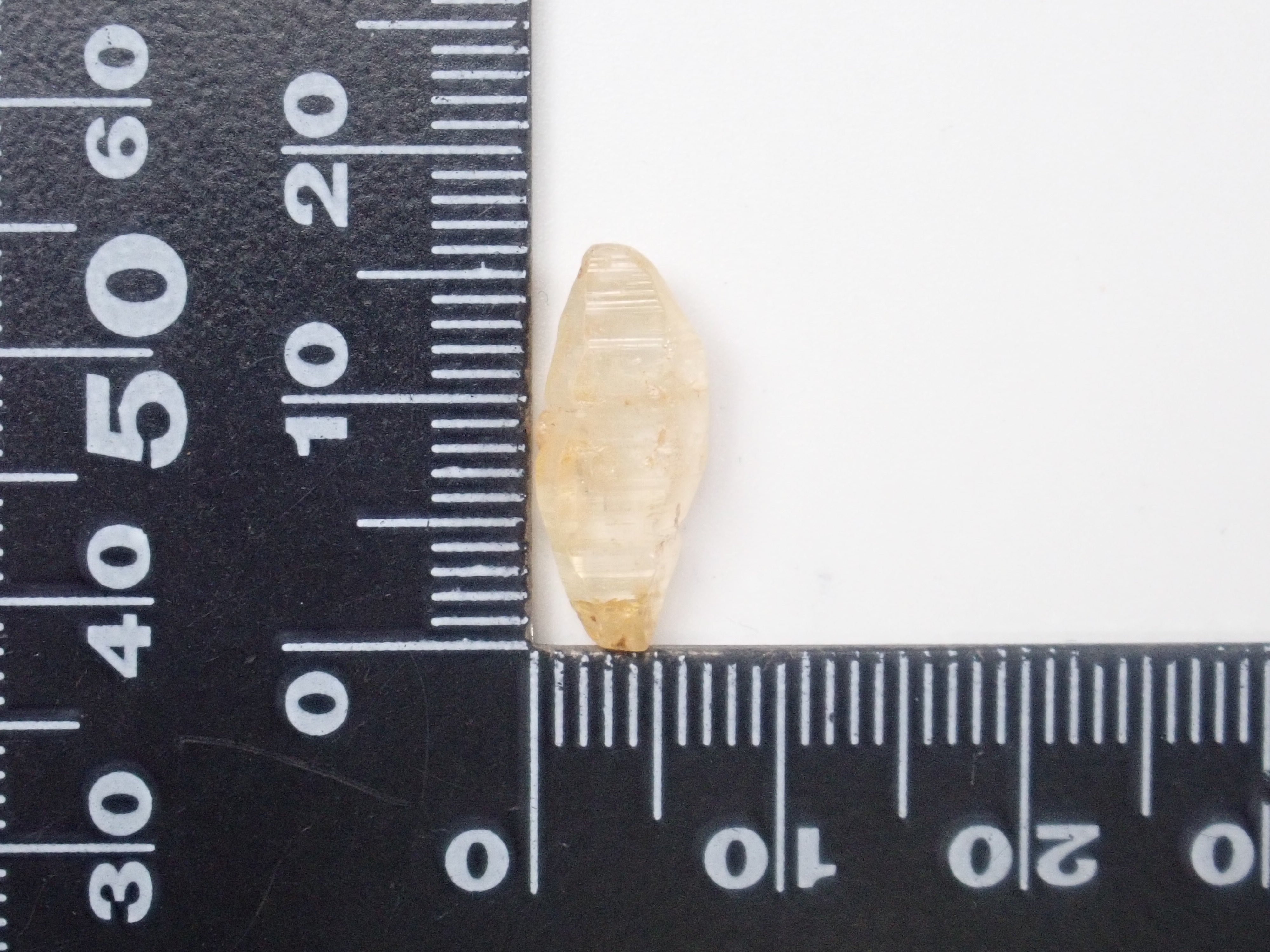 スリランカ産グラスボディ(サファイアクリスタル) 5.355ct原石