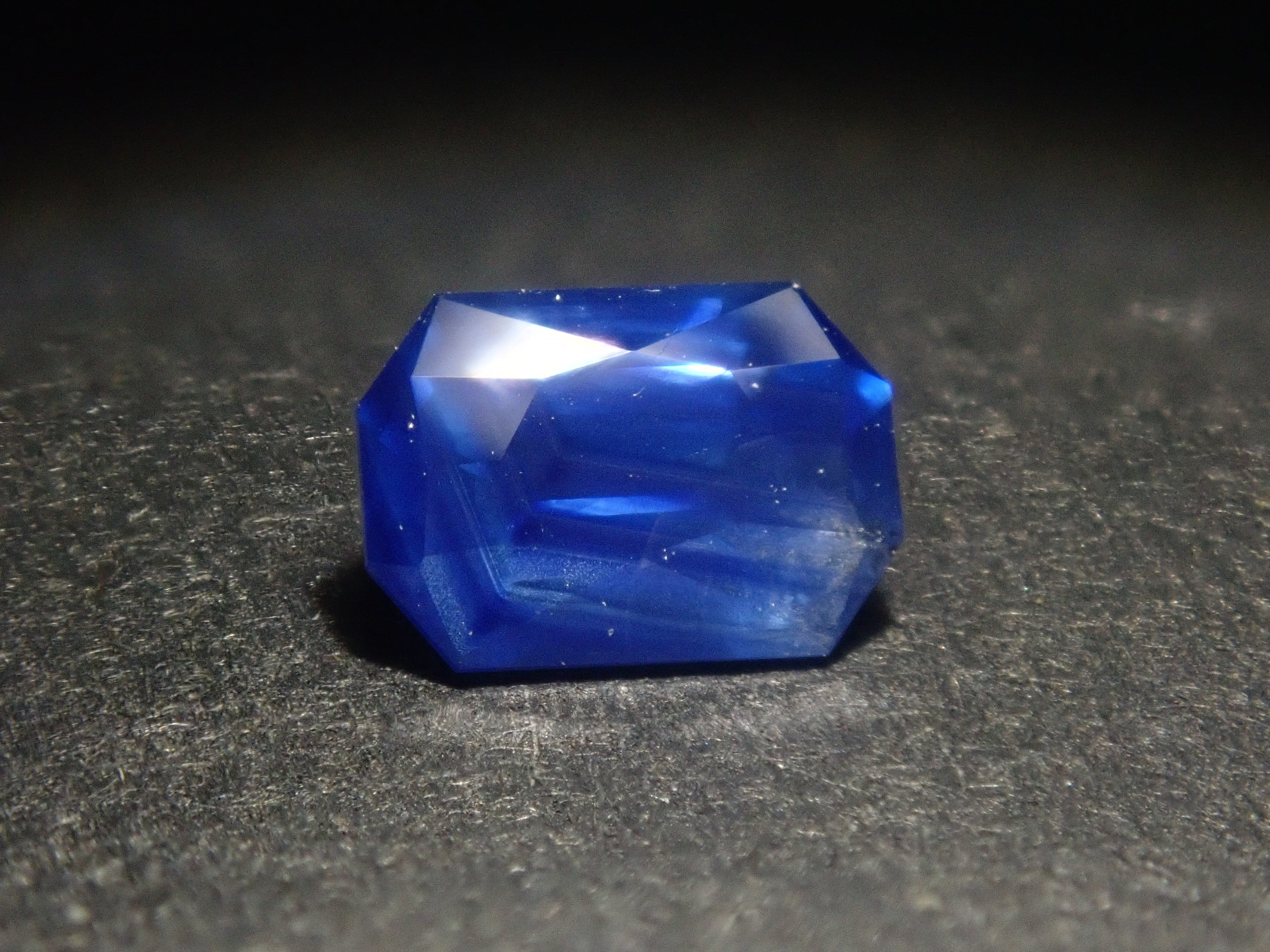 【1/24 22時販売】《限定16石》コーンフラワーブルーAIGS鑑別書付き、ロイヤルブルーサファイア鑑別書付きが当たる(さらに通常5,980円の美しいイエローサファイアのおまけ付き)💎ブルーサファイアガチャ《複数購入割引有》