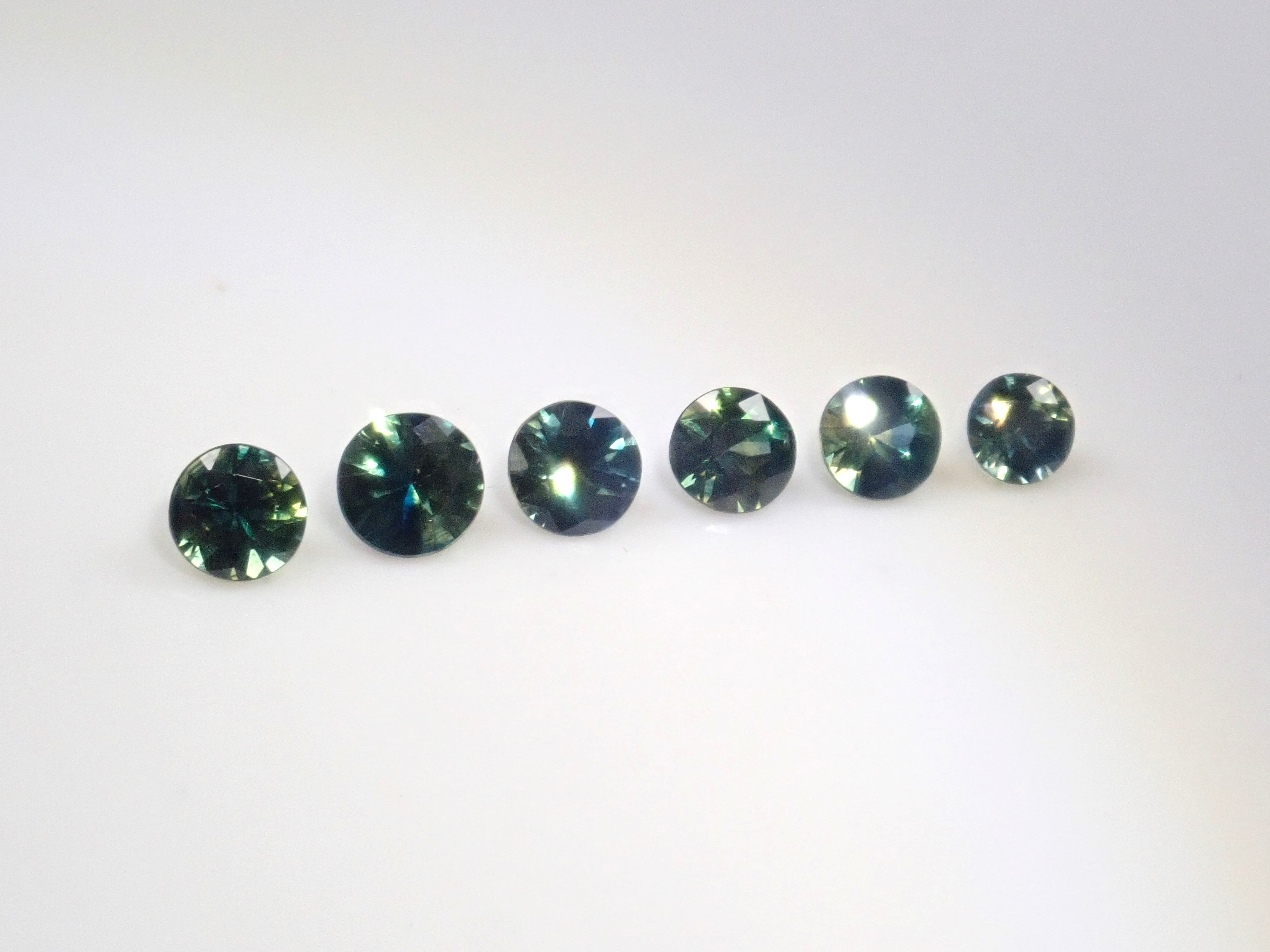 【限量6顆】藍寶石Gacha💎坦尚尼亞雙色藍寶石(含新月藍寶石,3-4mm)【多買有優惠】