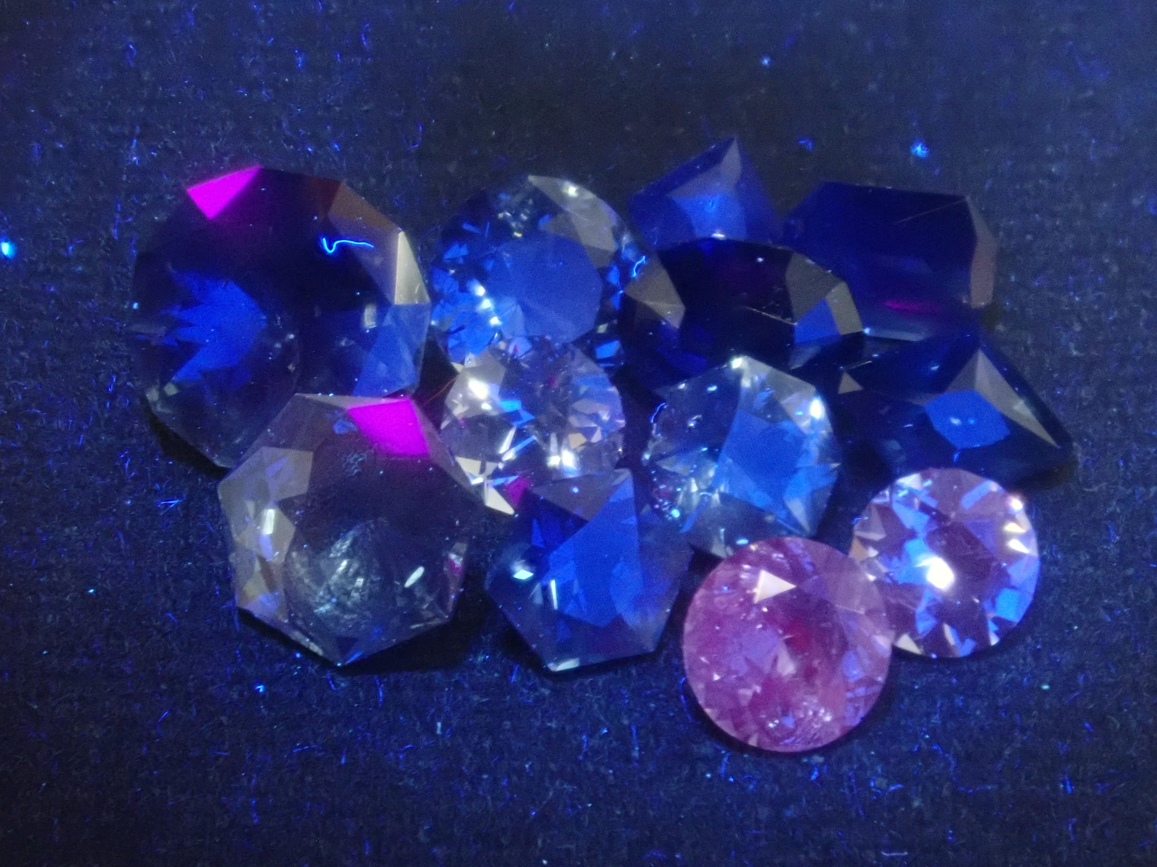 【1/24 22時販売】《限定16石》コーンフラワーブルーAIGS鑑別書付き、ロイヤルブルーサファイア鑑別書付きが当たる(さらに通常5,980円の美しいイエローサファイアのおまけ付き)💎ブルーサファイアガチャ《複数購入割引有》