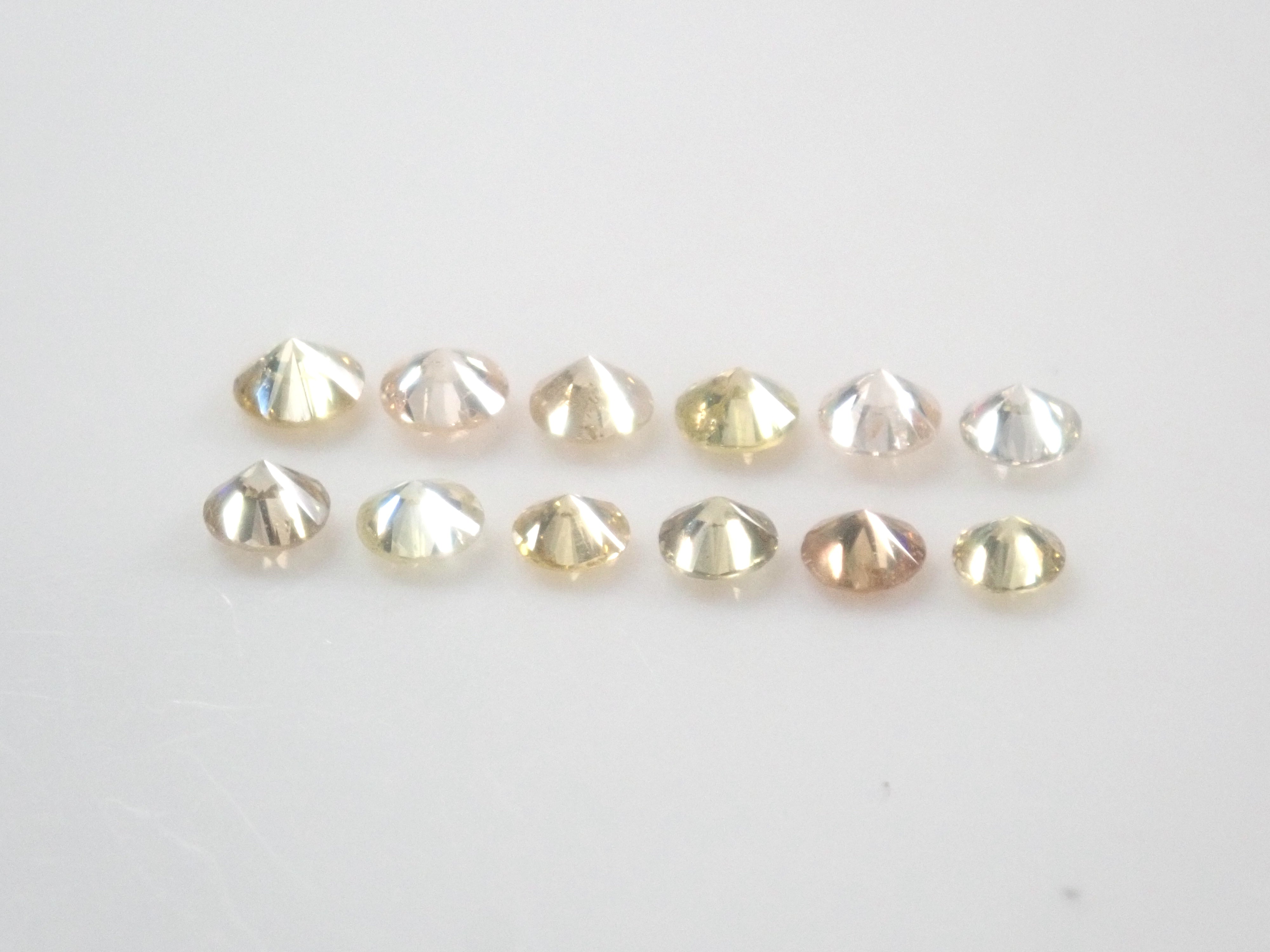 【7/26 22時販売】《限定16石》通常55,800円の0.706ct FANCY DEEP ORANGY YELLOW含むイエローダイヤガチャ《複数購入割引有》