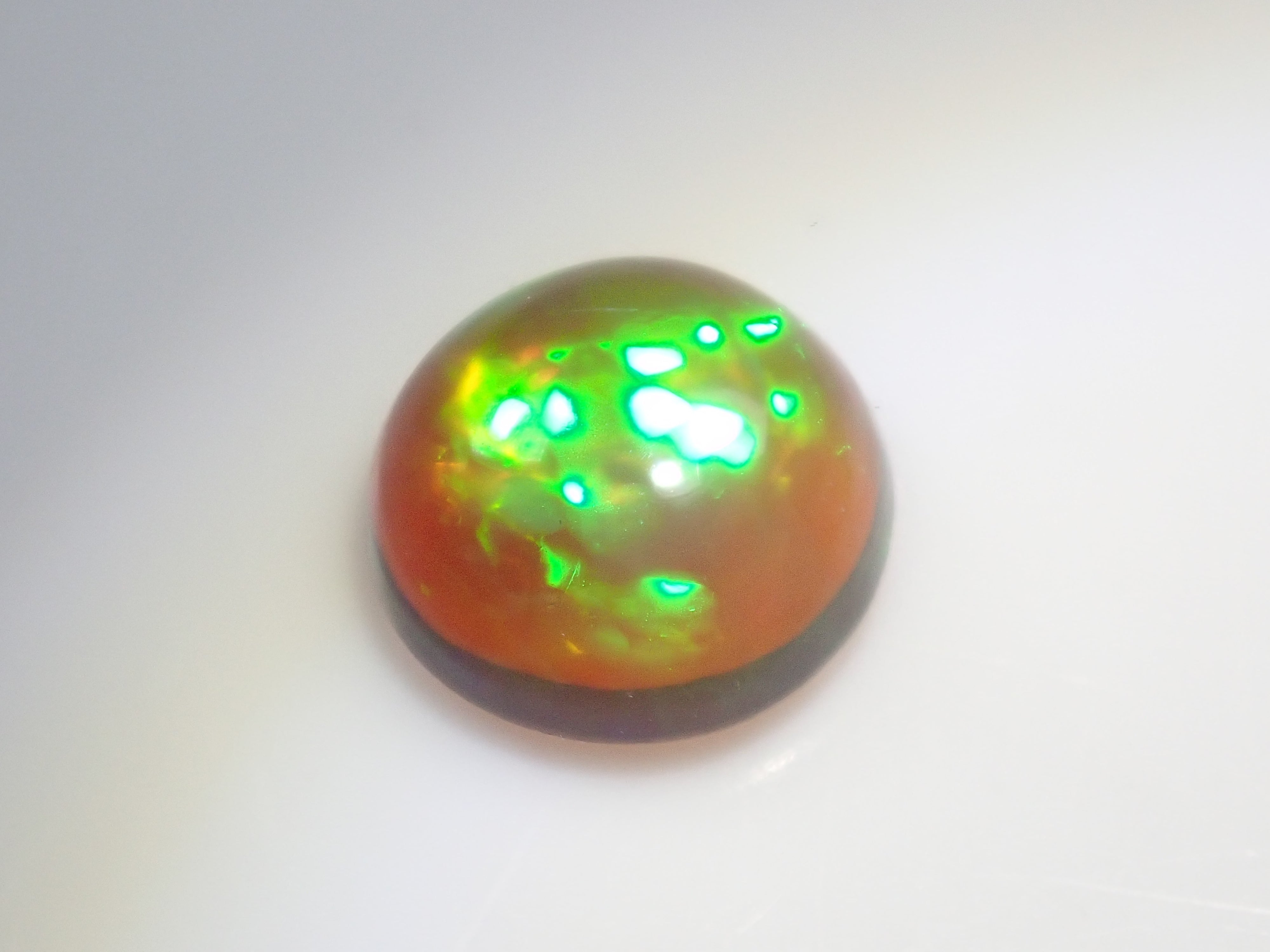 エチオピア産オパール 7.2mm/0.910ctルース 中宝