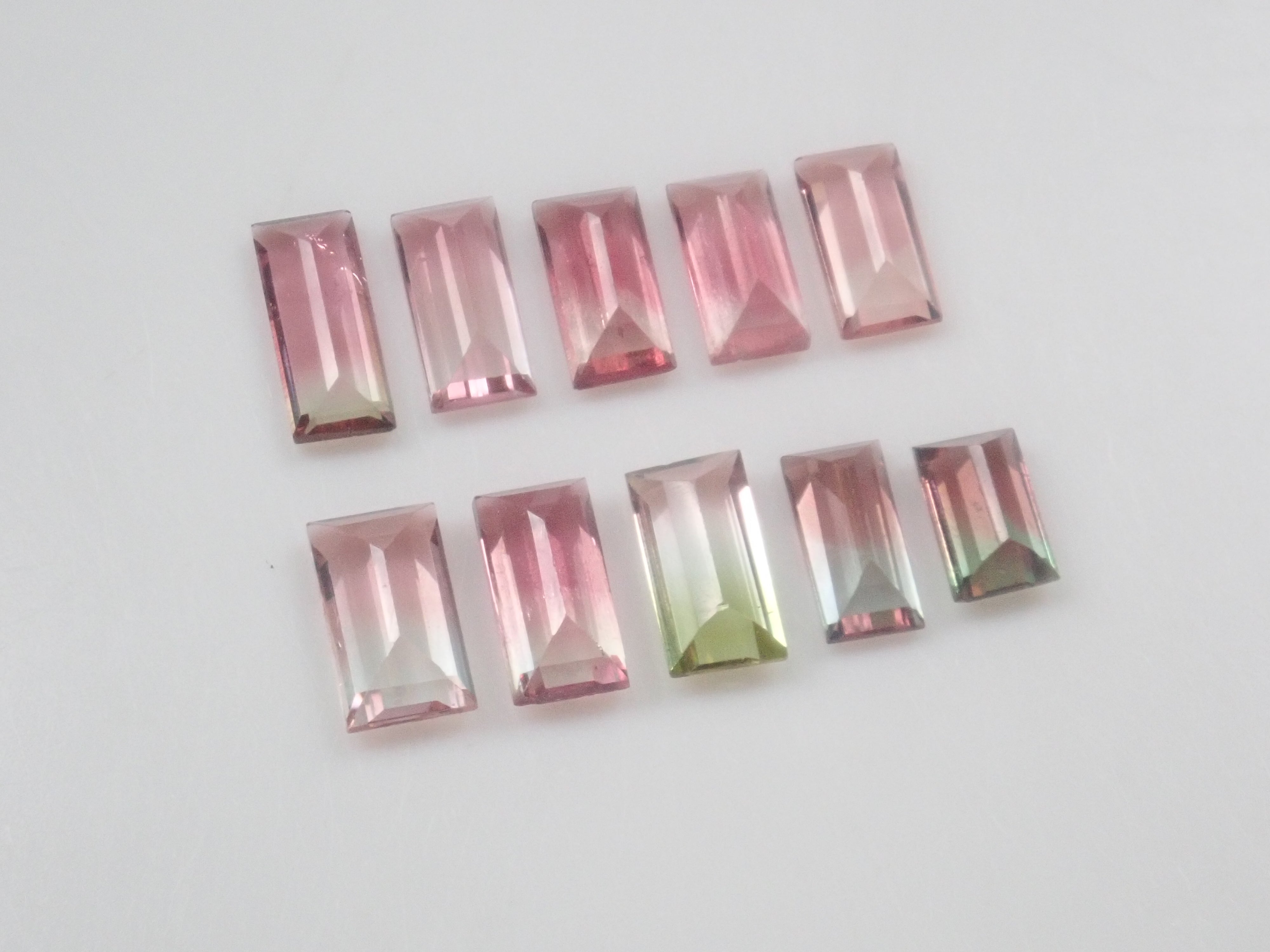 【10/10 22時販売】《限定10石》ブラジル産バイカラートルマリン1石ルース(バゲットカット)《複数購入割引有》