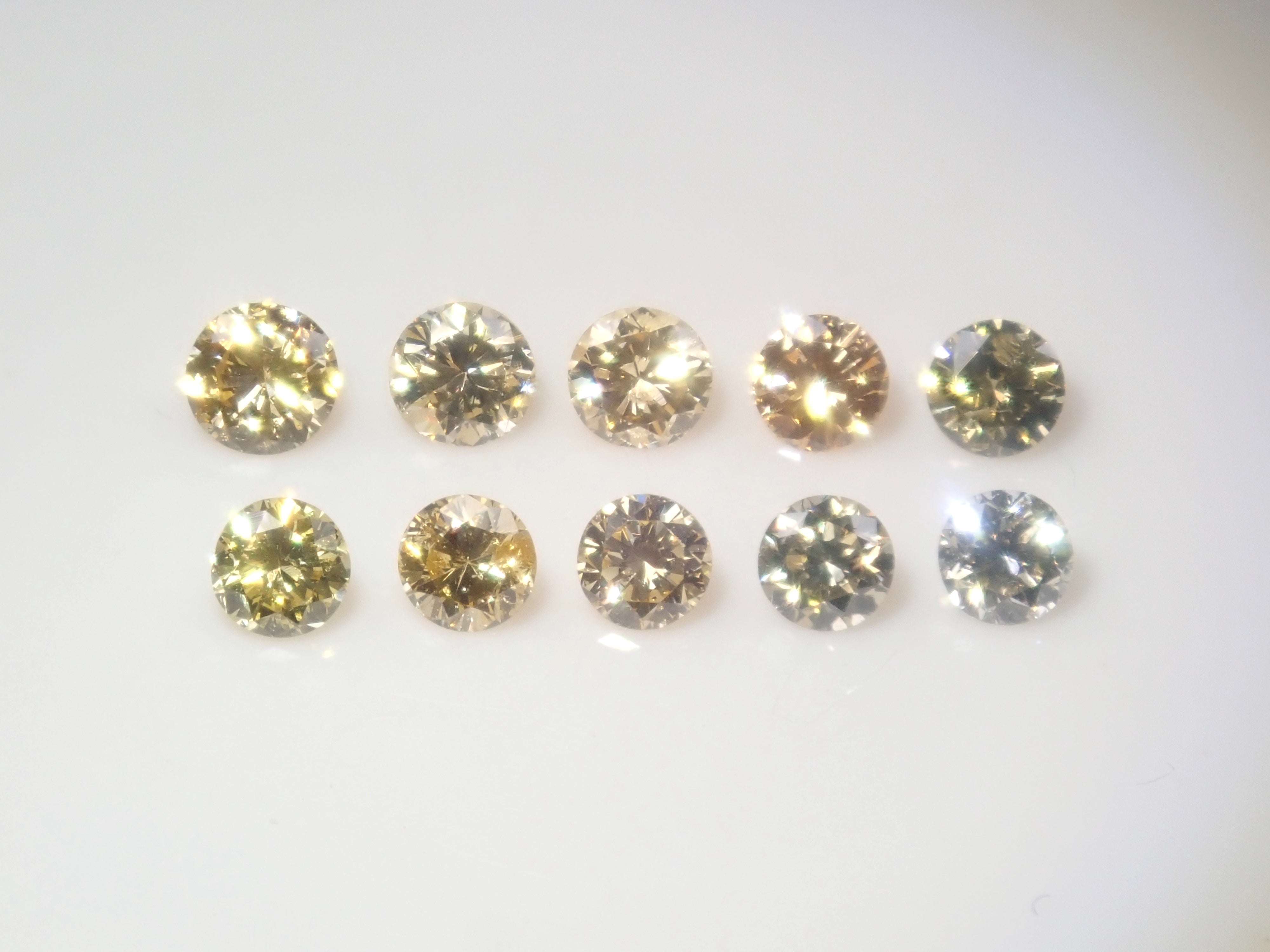 【1/25 22時販売】《限定13石》通常32,800円の0.16ct FANCY VIVIDカラー(中宝ソーティング付)も含む イエローダイヤモンドガチャ1石ルース《複数購入割引有》