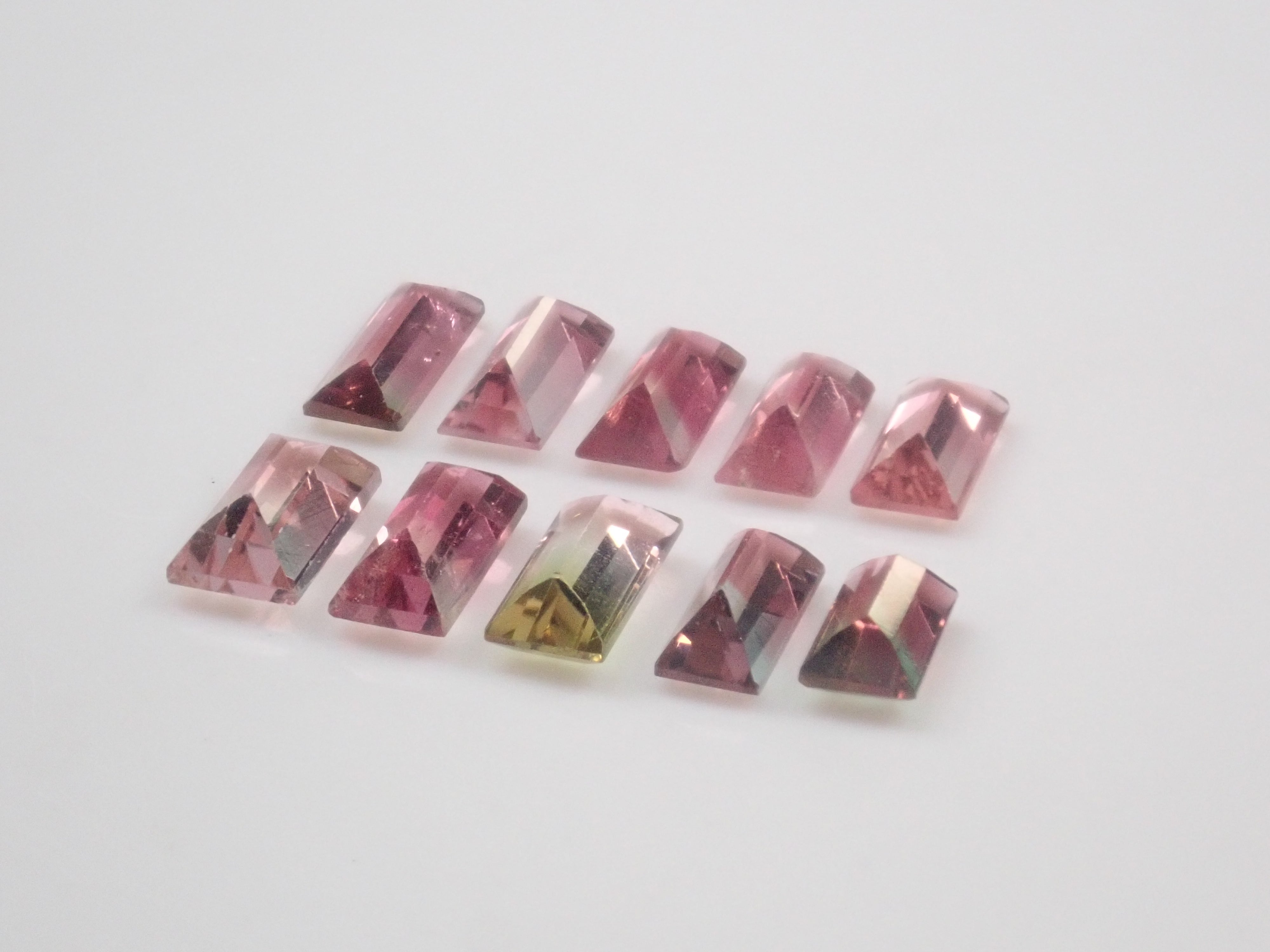 【10/10 22時販売】《限定10石》ブラジル産バイカラートルマリン1石ルース(バゲットカット)《複数購入割引有》