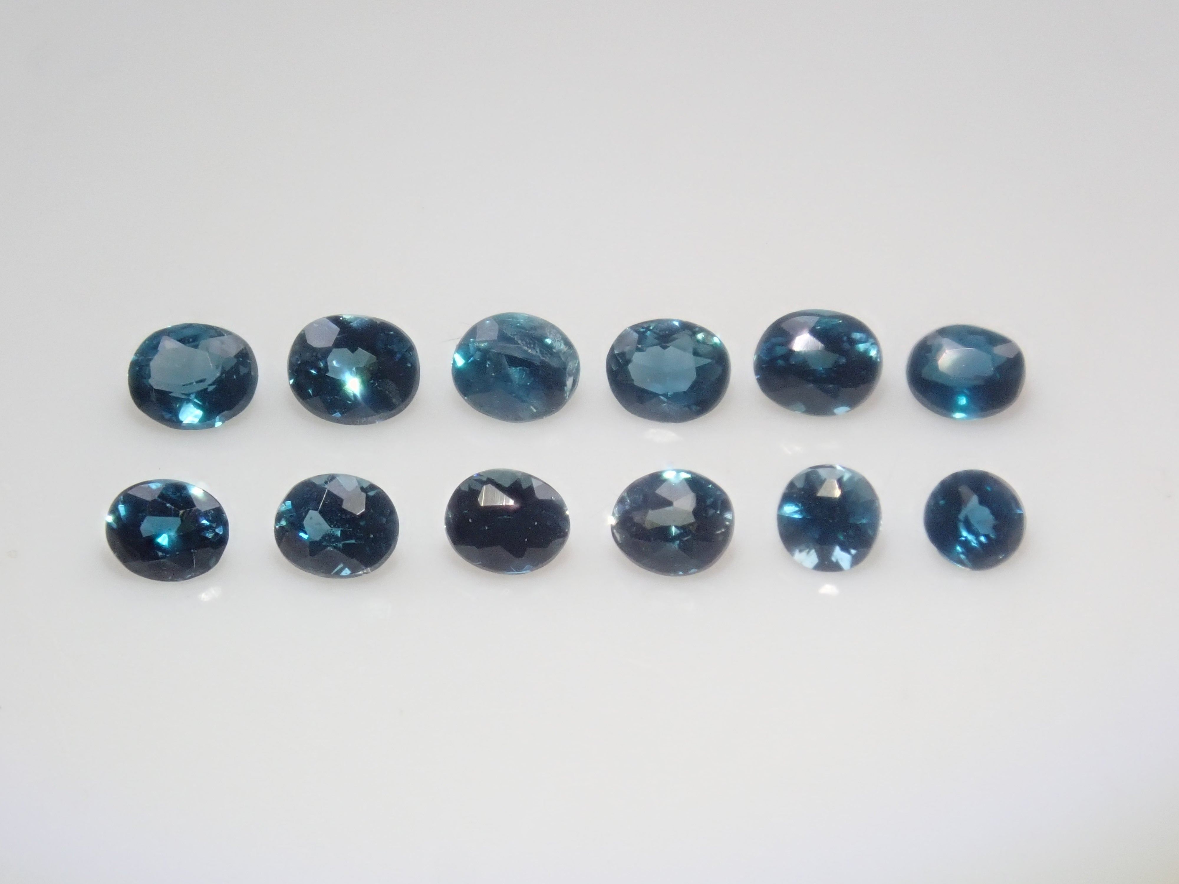 【8/24 22時販売】《限定12石》マダガスカル産サファリン1石ルース(平均0.035ct,全石鑑別書付き))《複数購入割引有》