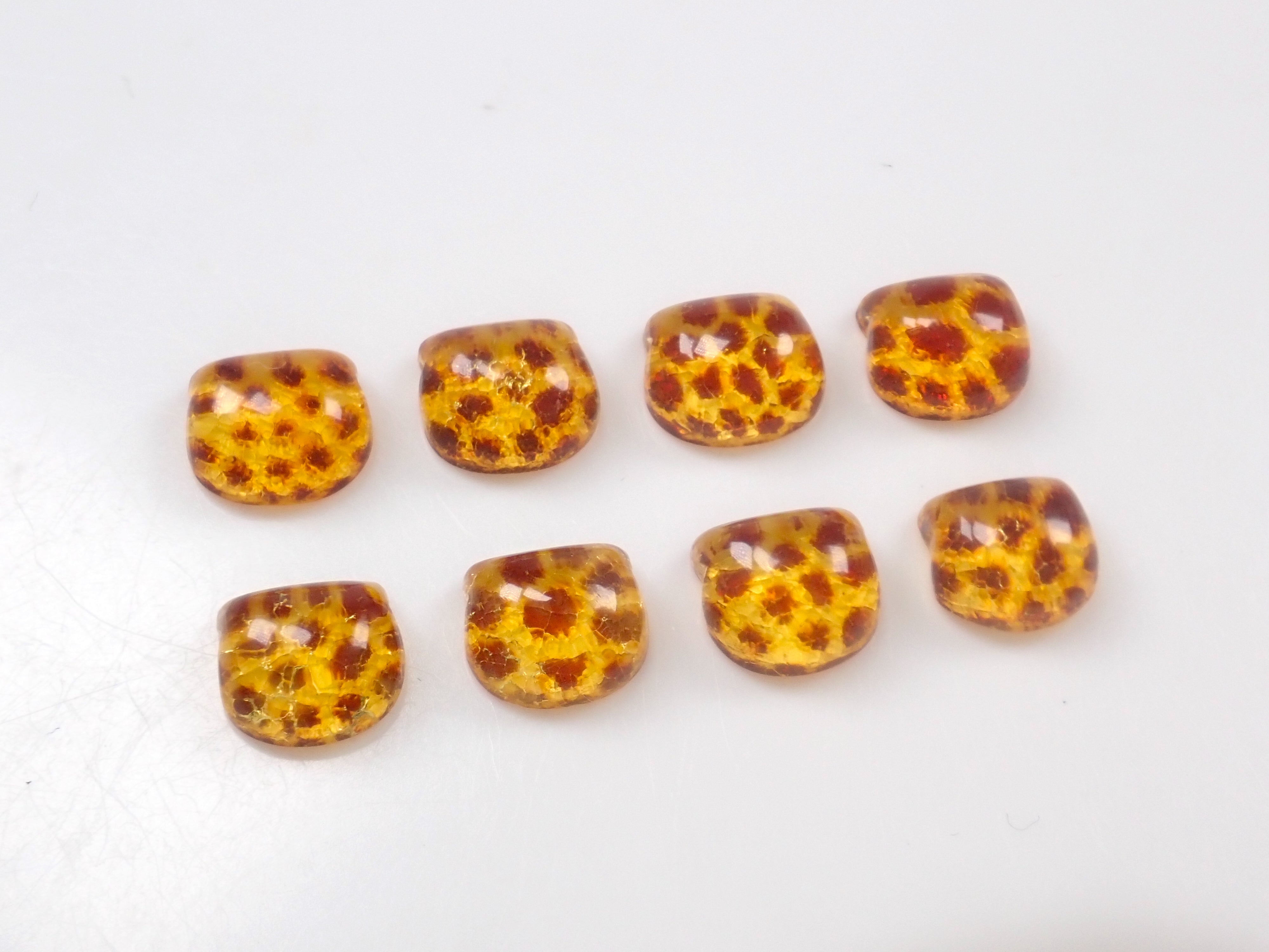 限量 8 顆寶石 獵豹圖案貓形切割 KARATZ 合作款(琥珀色,8.5 毫米) 可享多次購買折扣