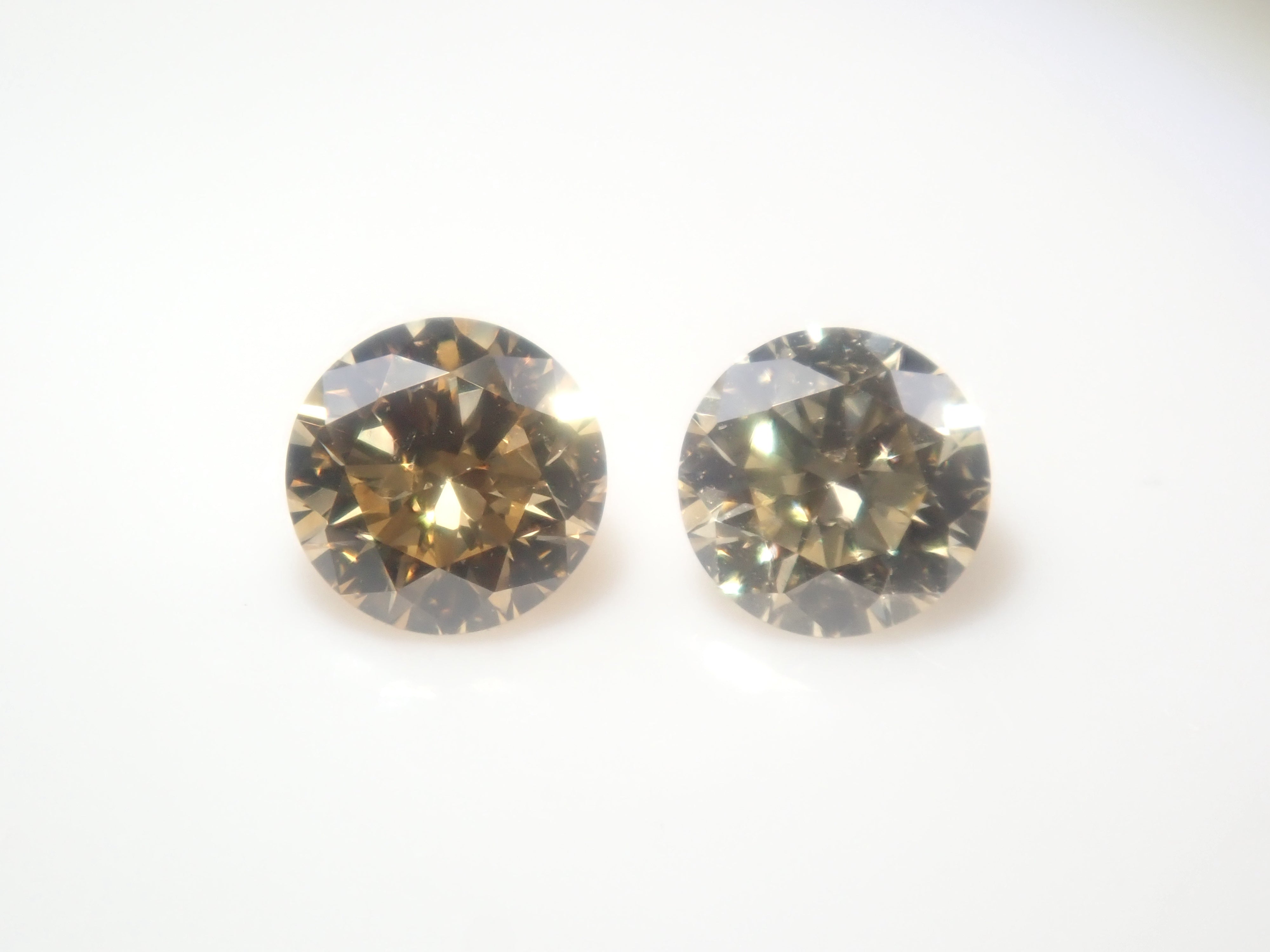 【7/26 22時販売】《限定16石》通常55,800円の0.706ct FANCY DEEP ORANGY YELLOW含むイエローダイヤガチャ《複数購入割引有》