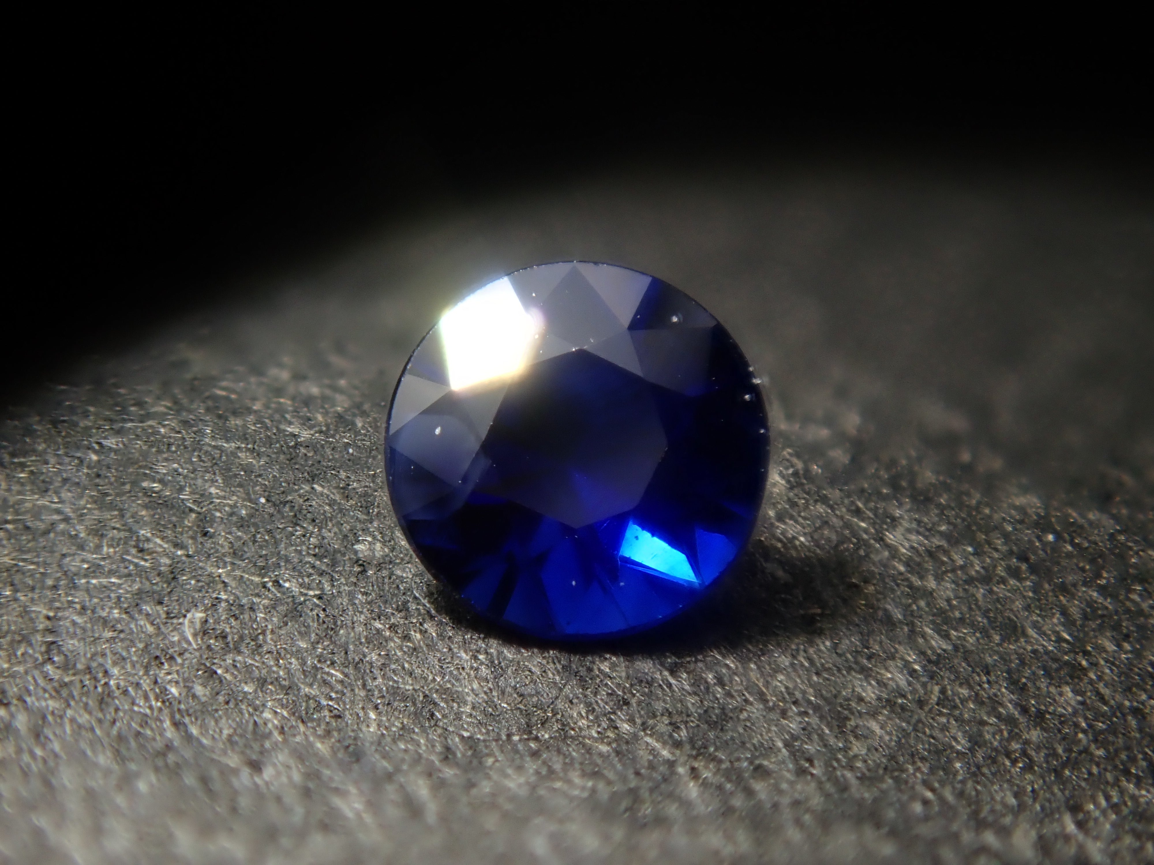 【1/24 22時販売】《限定16石》コーンフラワーブルーAIGS鑑別書付き、ロイヤルブルーサファイア鑑別書付きが当たる(さらに通常5,980円の美しいイエローサファイアのおまけ付き)💎ブルーサファイアガチャ《複数購入割引有》