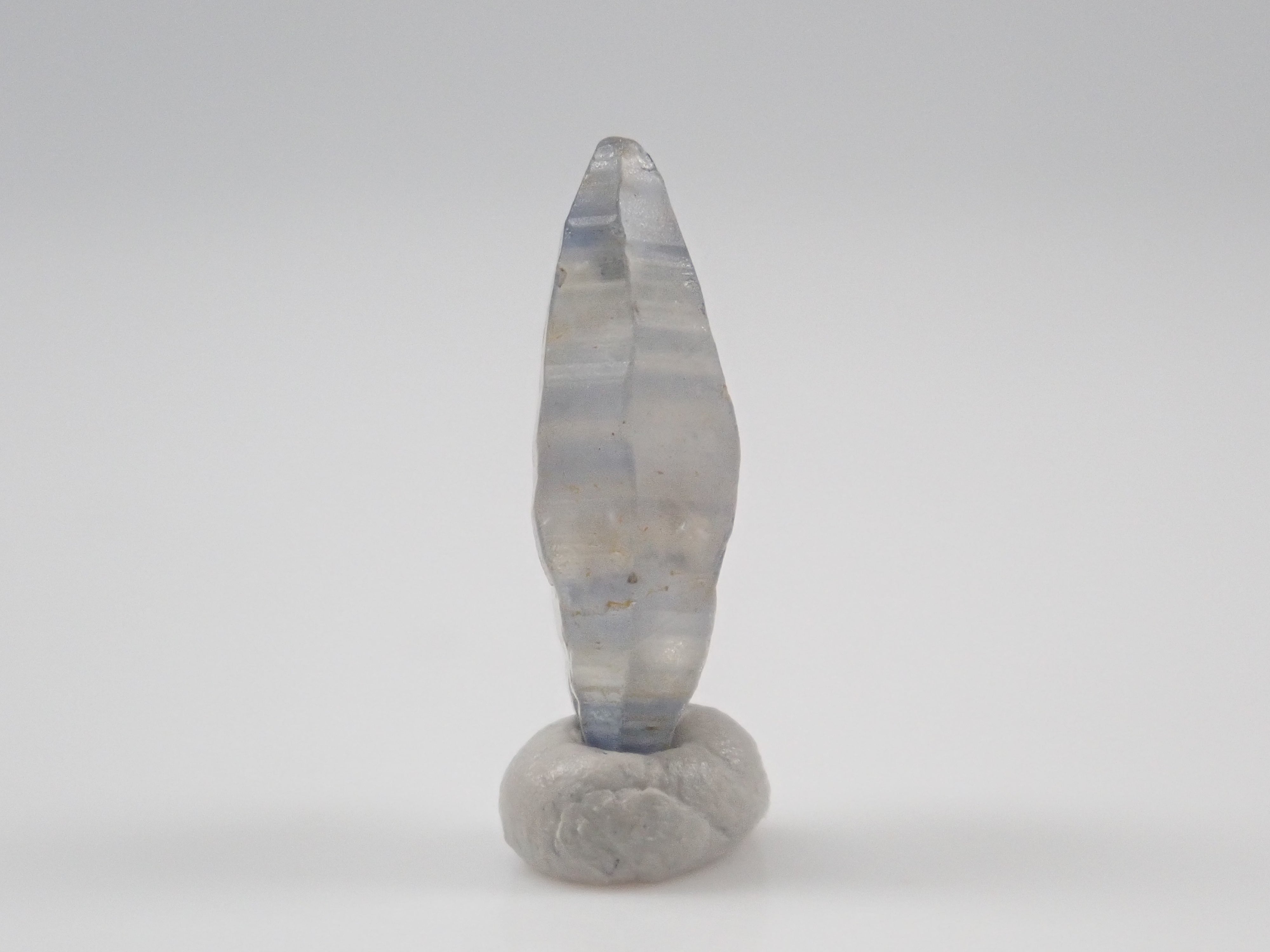 スリランカ産グラスボディ(サファイアクリスタル) 2.754ct原石