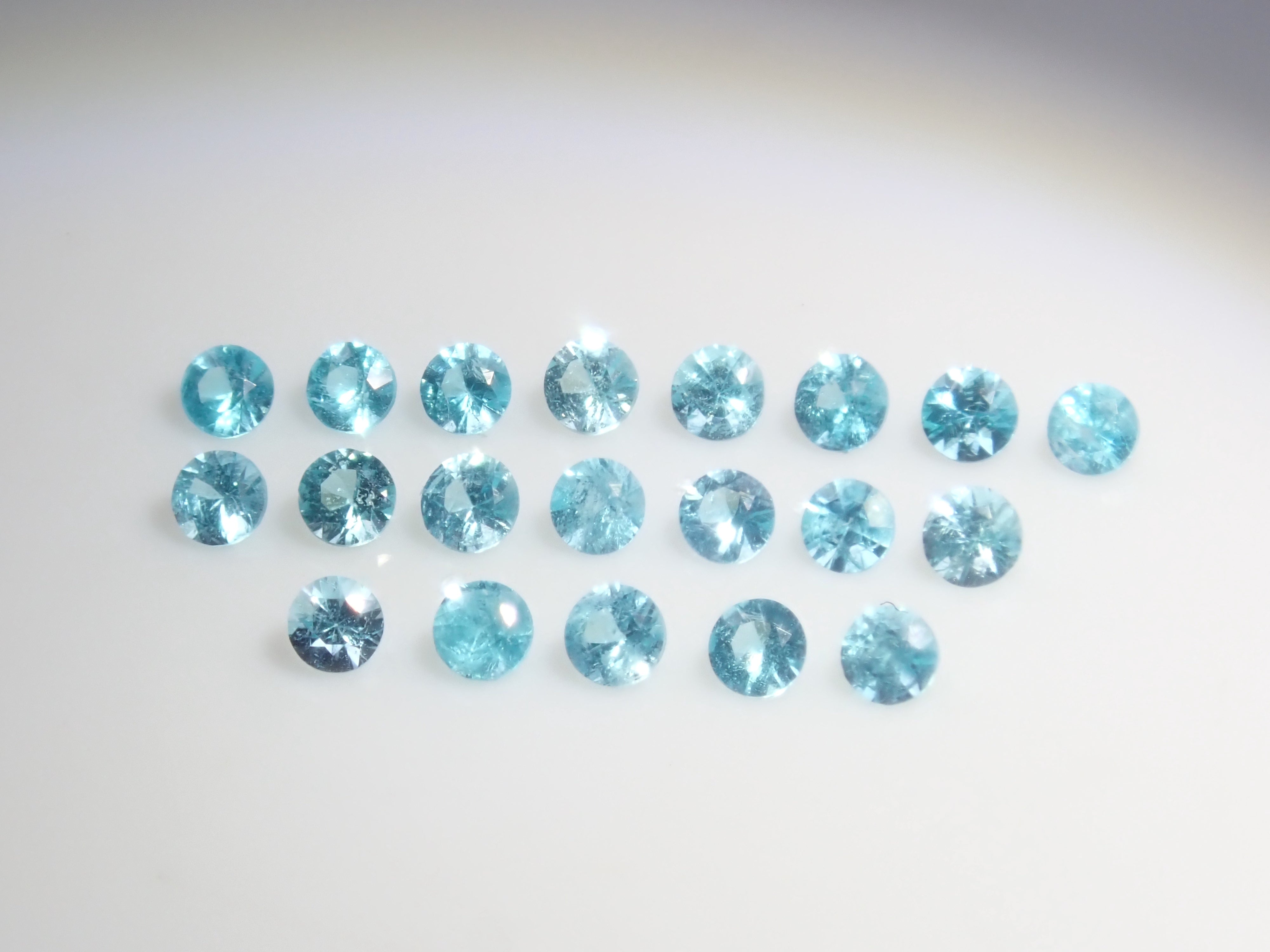《僅剩少量》 巴西帕拉伊巴碧璽(Batalia)Gacha💎1.2mm 每10顆寶石中就有1顆含有Cu&Mn(CuO:2.1%、MnO:0.9%/CuO:1.6%、MnO:1.5%) 《可享多次購買折扣》