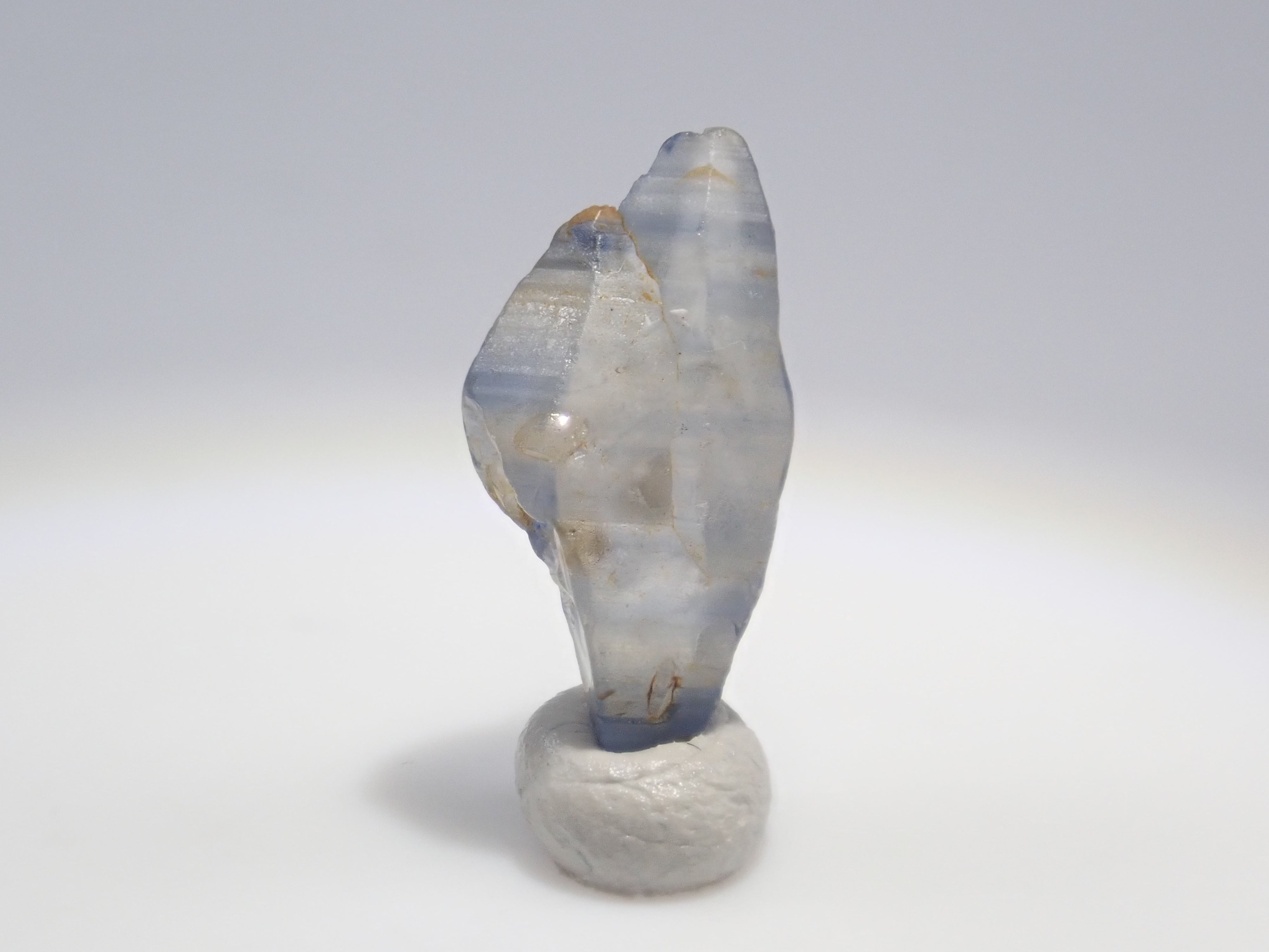 スリランカ産グラスボディ(サファイアクリスタル) 2.754ct原石