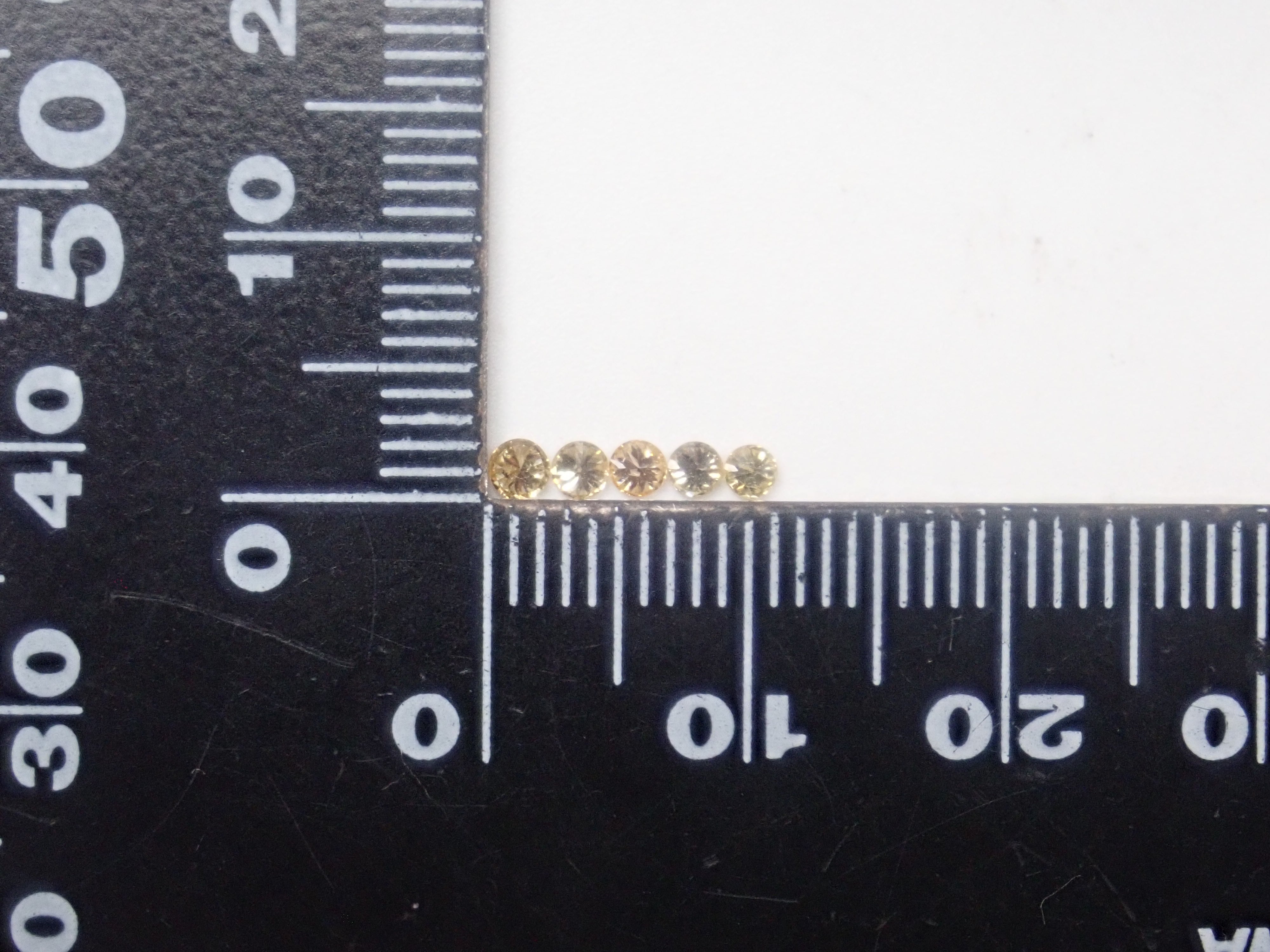 【1/25 22時販売】《限定13石》通常32,800円の0.16ct FANCY VIVIDカラー(中宝ソーティング付)も含む イエローダイヤモンドガチャ1石ルース《複数購入割引有》