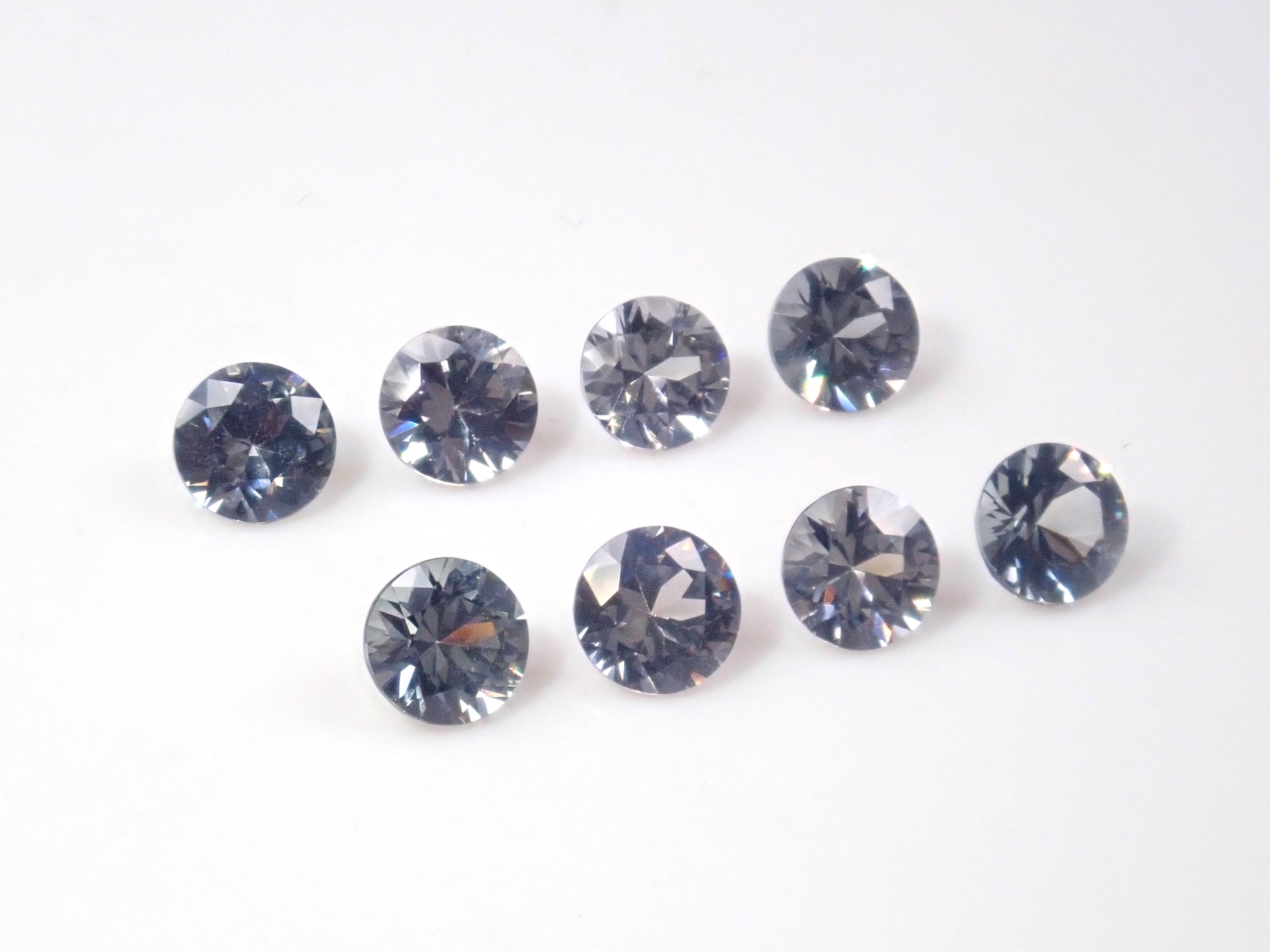 《限定8石》ミャンマー産プラチナスピネル1石ルース(4.0mm,ラウンドカット)《複数購入割引有》