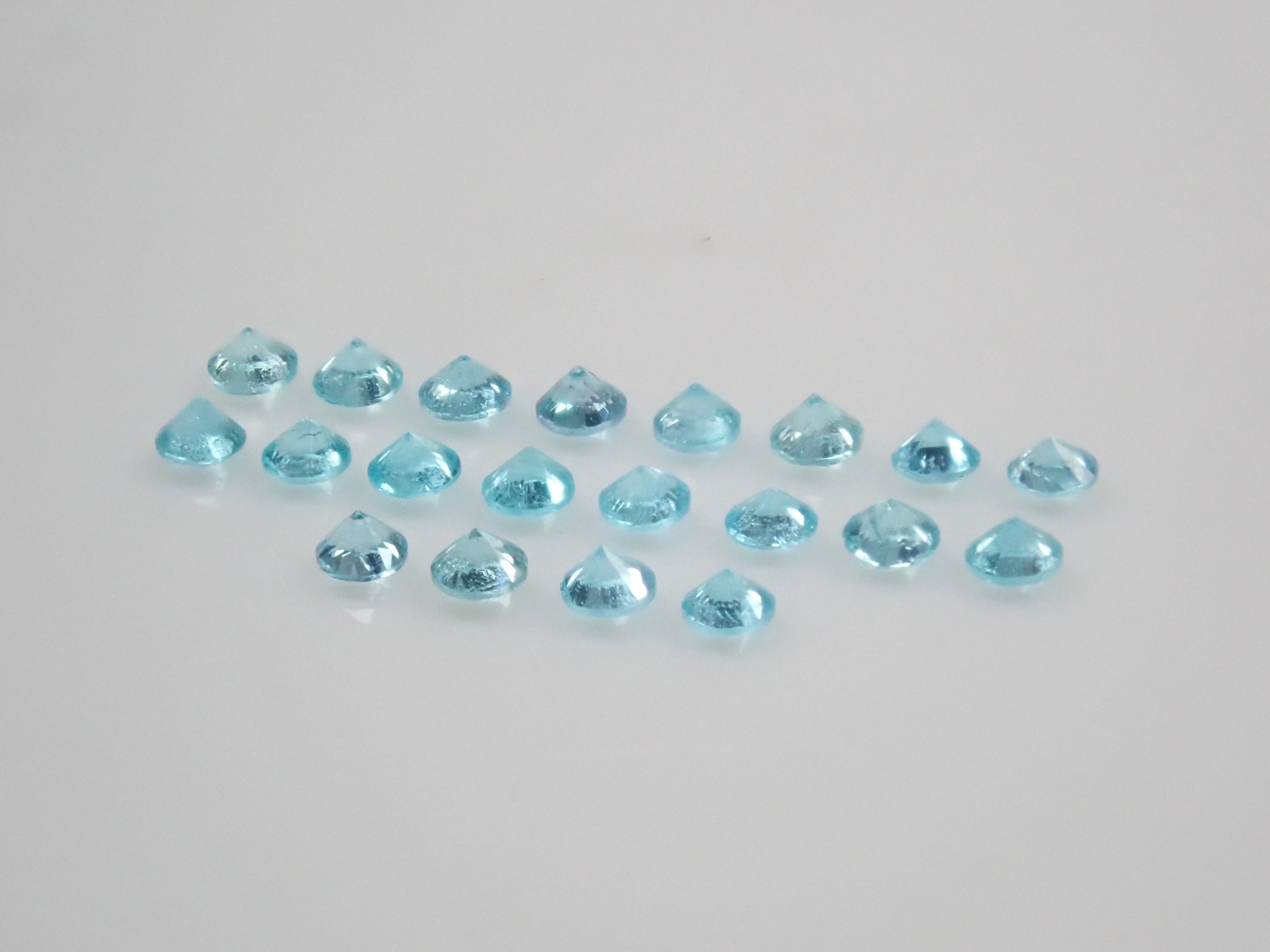 《僅剩少量》 巴西帕拉伊巴碧璽(Batalia)Gacha💎1.2mm 每10顆寶石中就有1顆含有Cu&Mn(CuO:2.1%、MnO:0.9%/CuO:1.6%、MnO:1.5%) 《可享多次購買折扣》