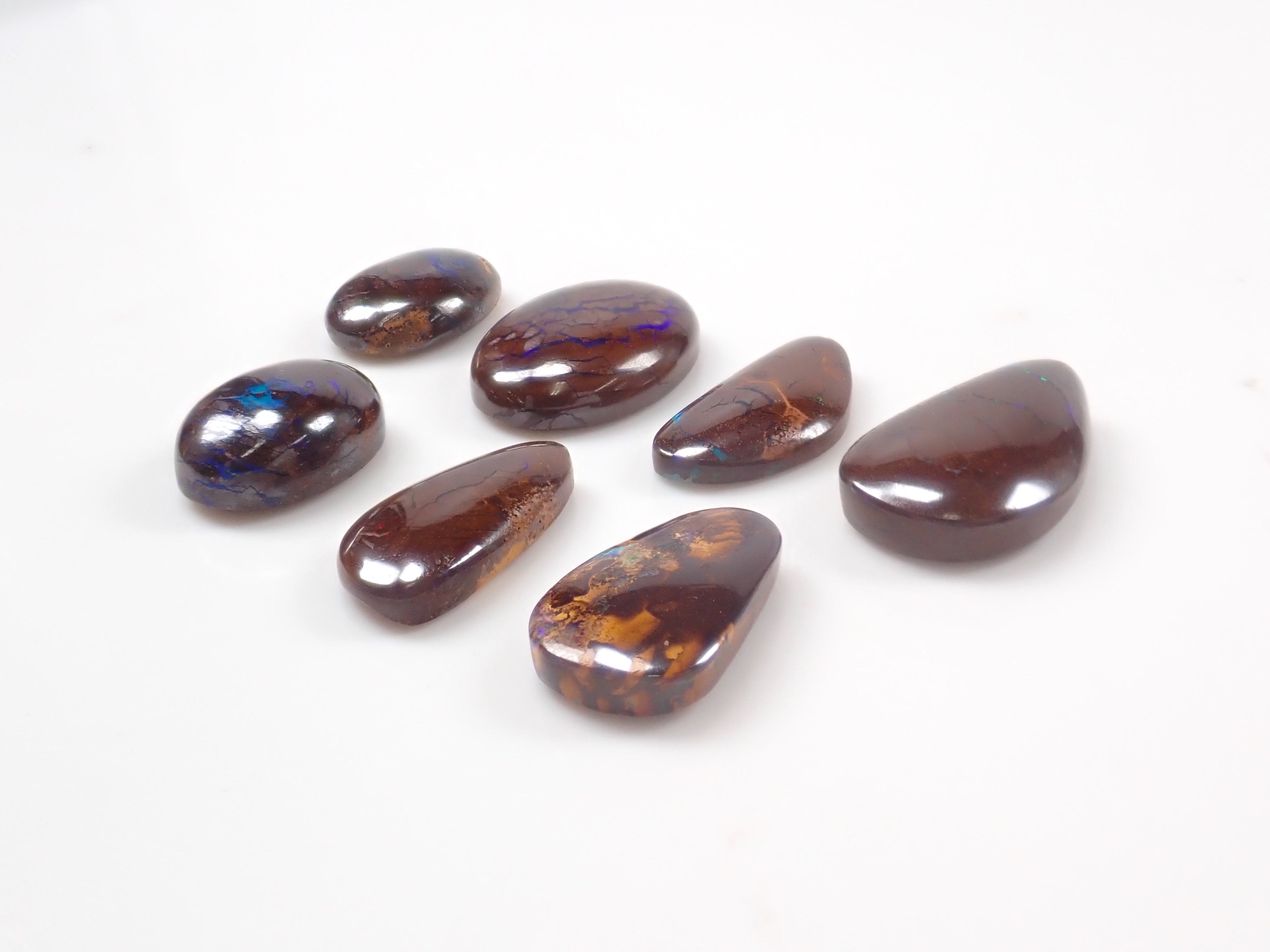 《限定7石》オーストラリア産アイアンオパール1石ルース(平均7ct,10月誕生石オパール)《複数購入割引有》