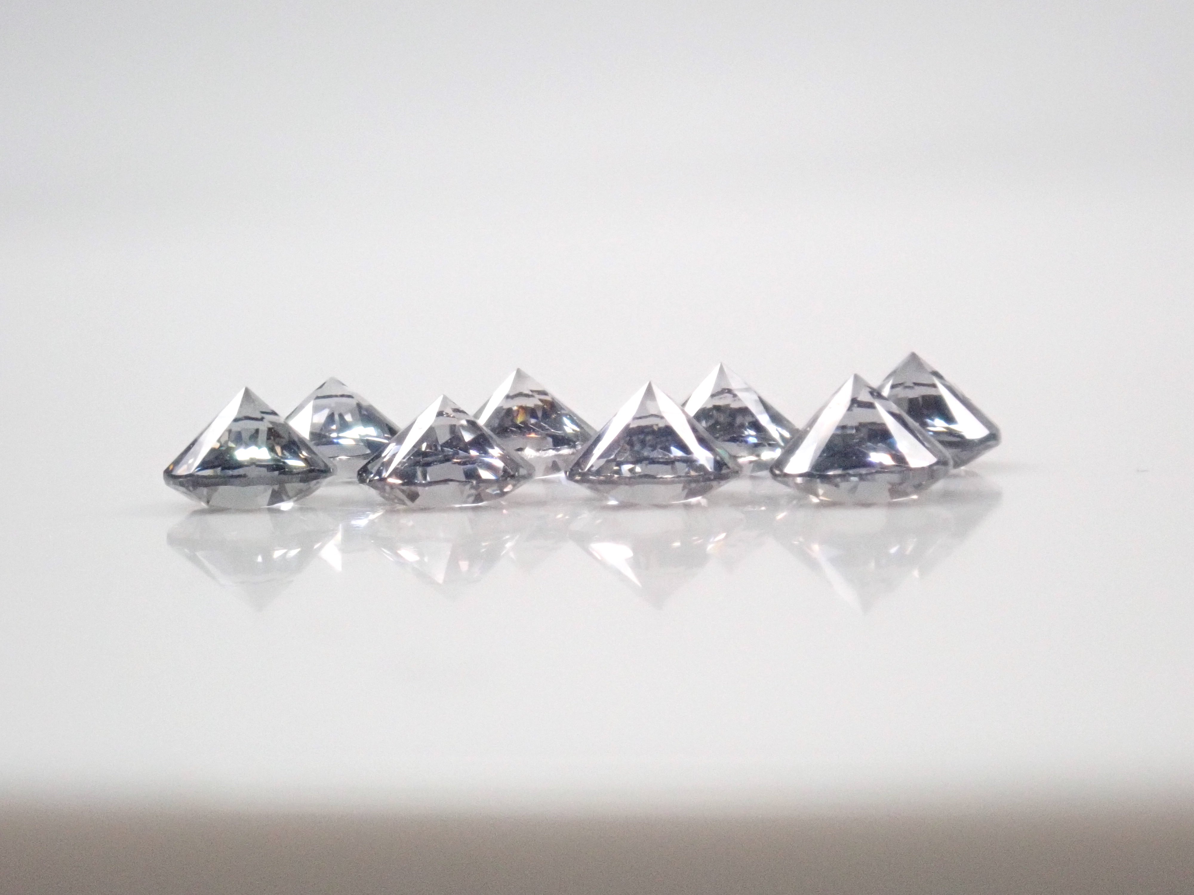 《限定8石》ミャンマー産プラチナスピネル1石ルース(4.0mm,ラウンドカット)《複数購入割引有》